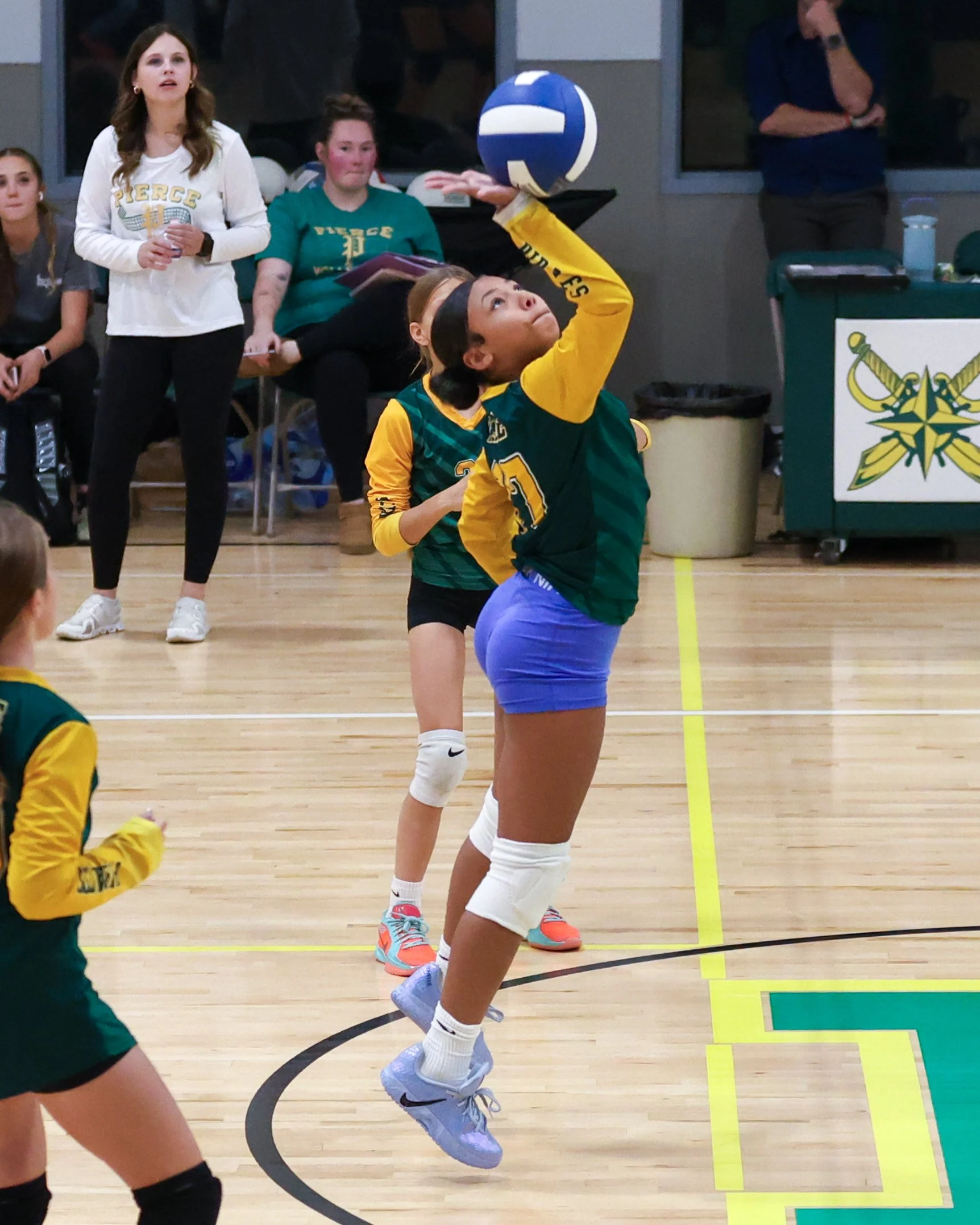 Pierce girl returns the ball