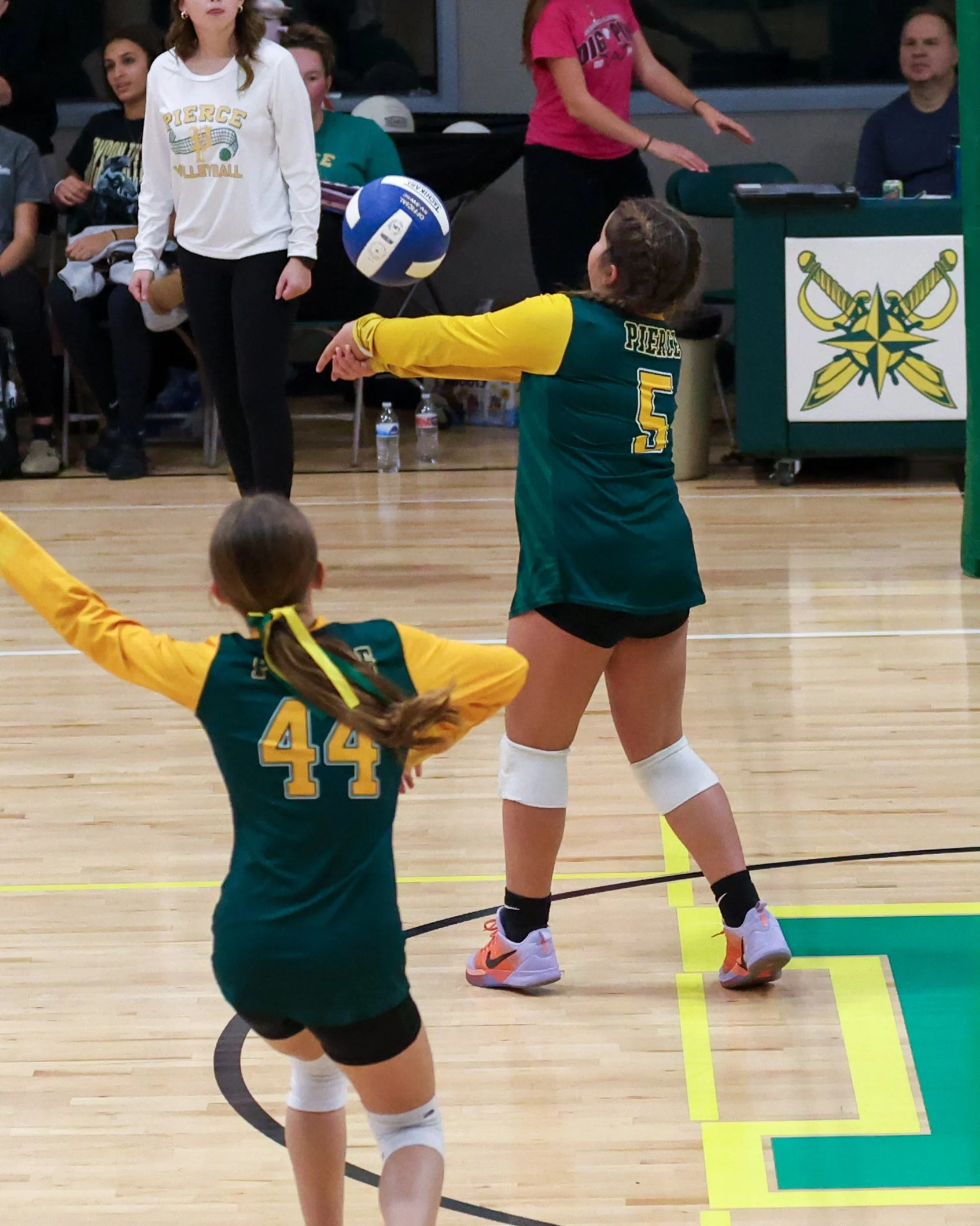 Pierce girl returns the ball
