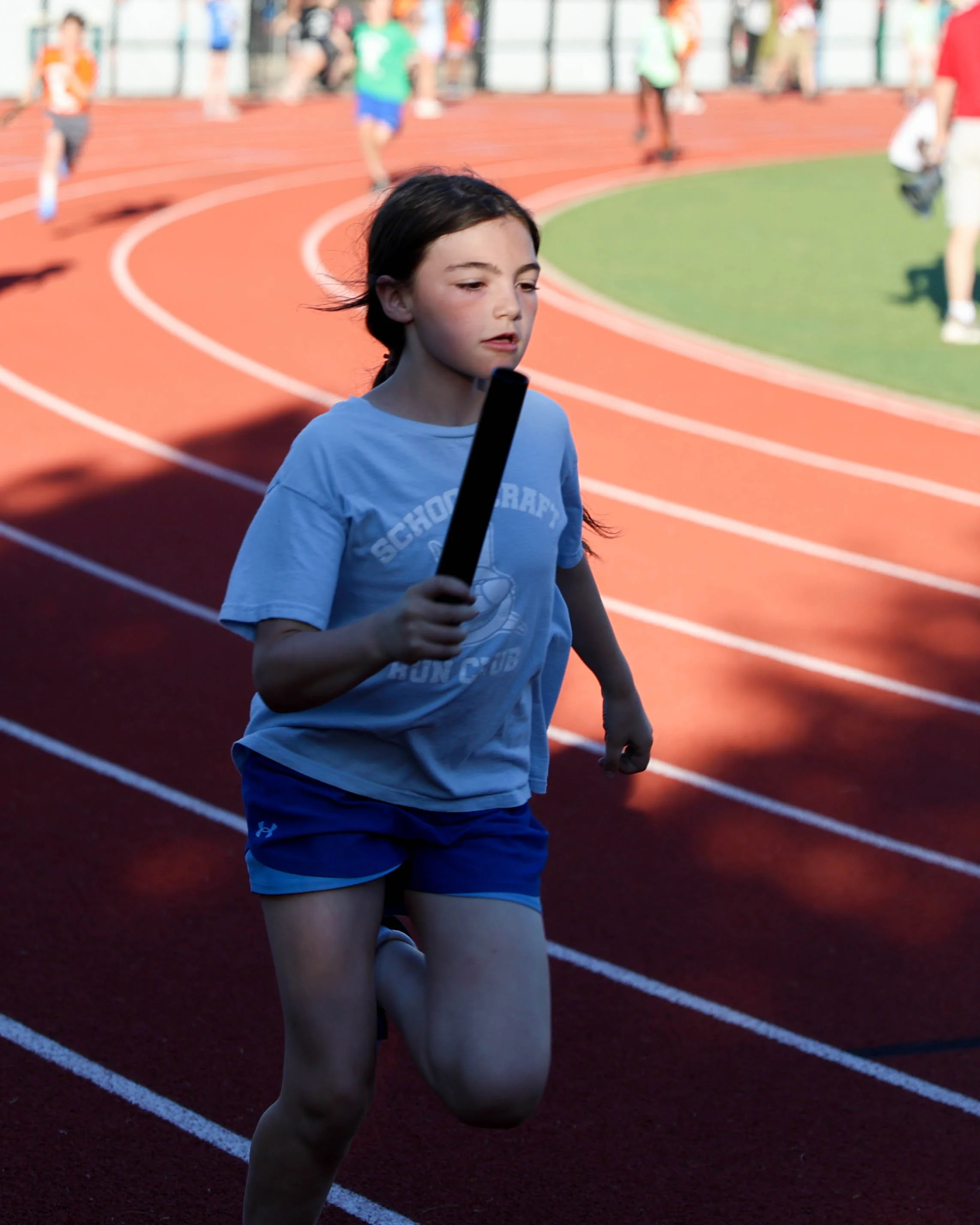 Schoolcraft runner starts the 4x400 relay