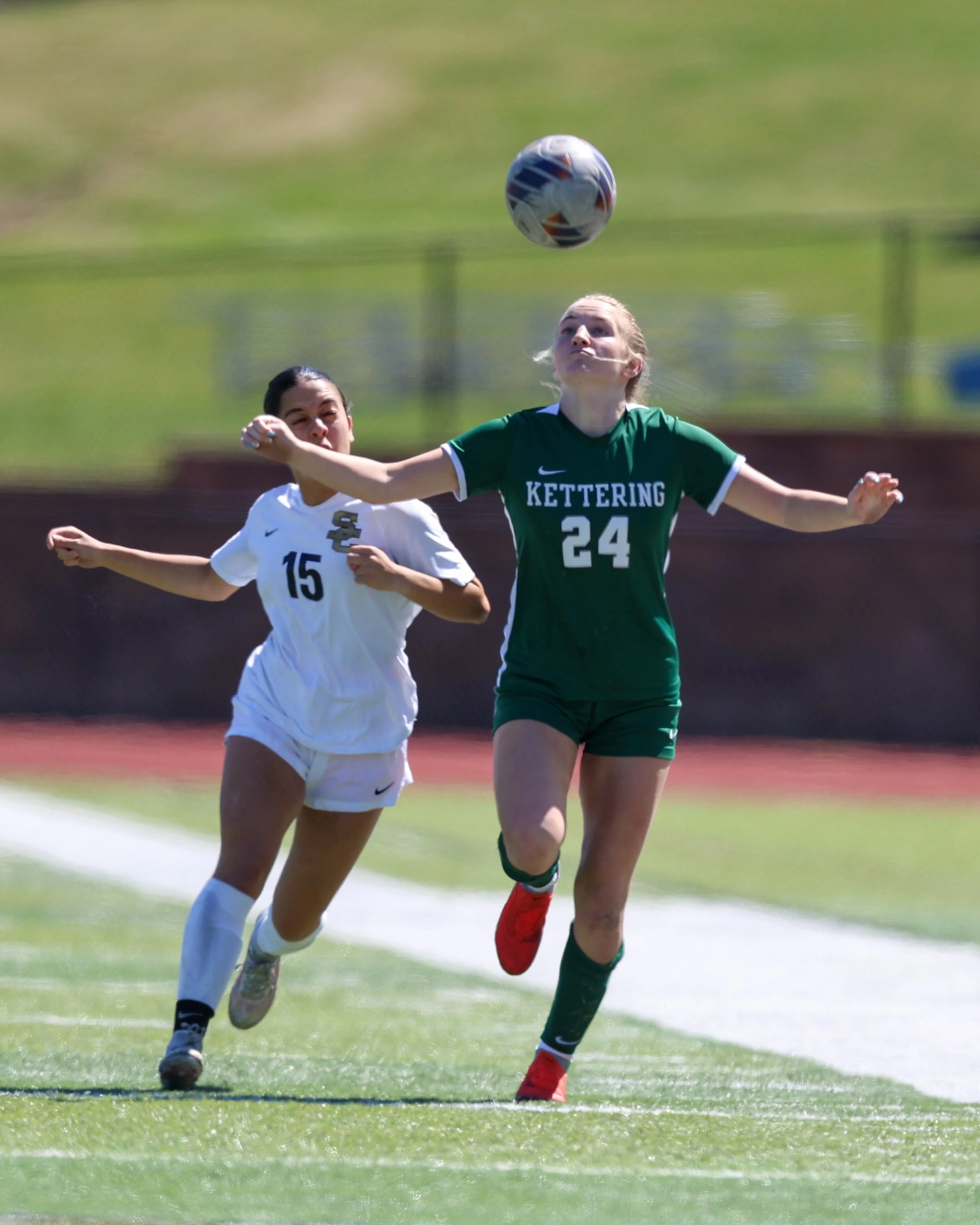 #24 with the ball in the air