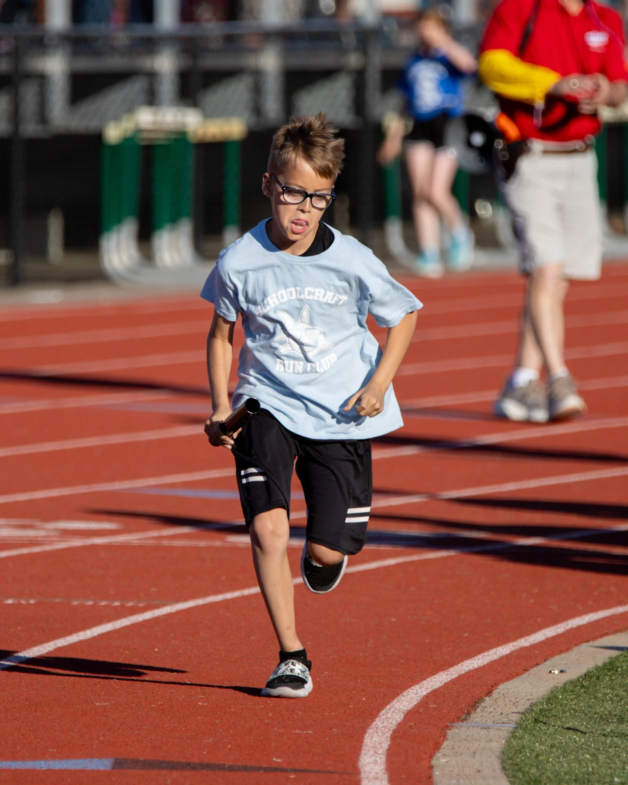 Schoolcraft runner after the exchange