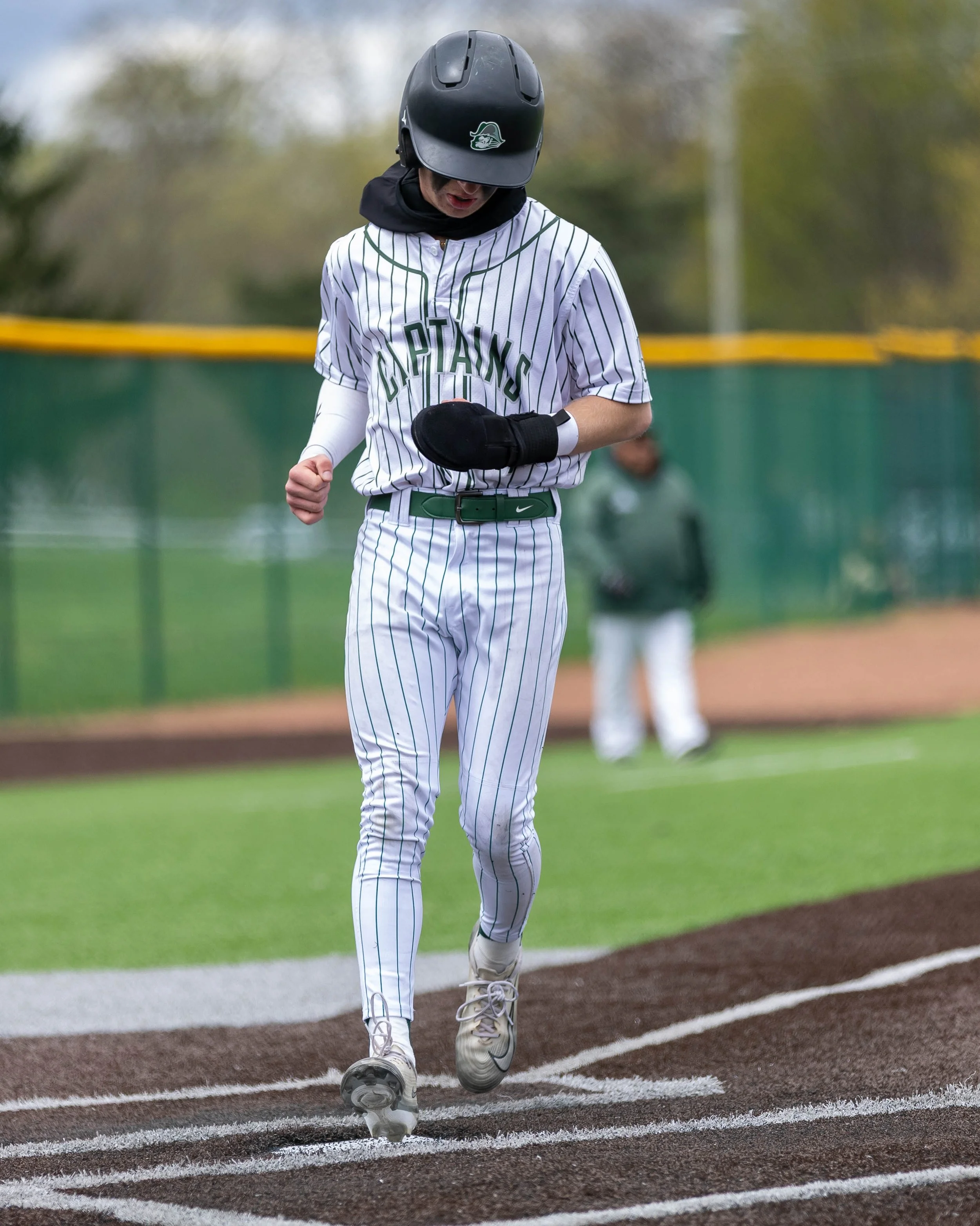 Kettering runner scores