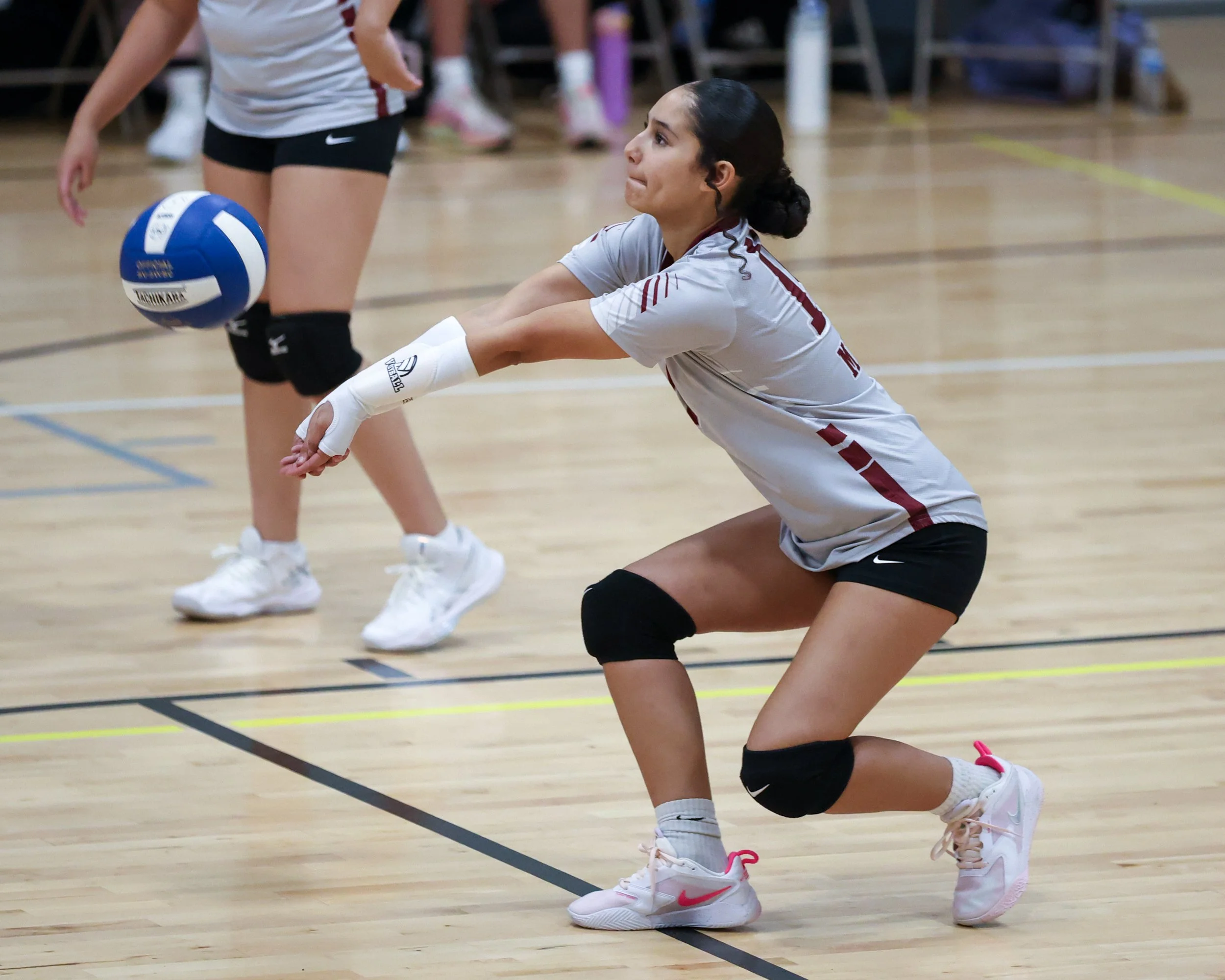 Mason girl returns the ball