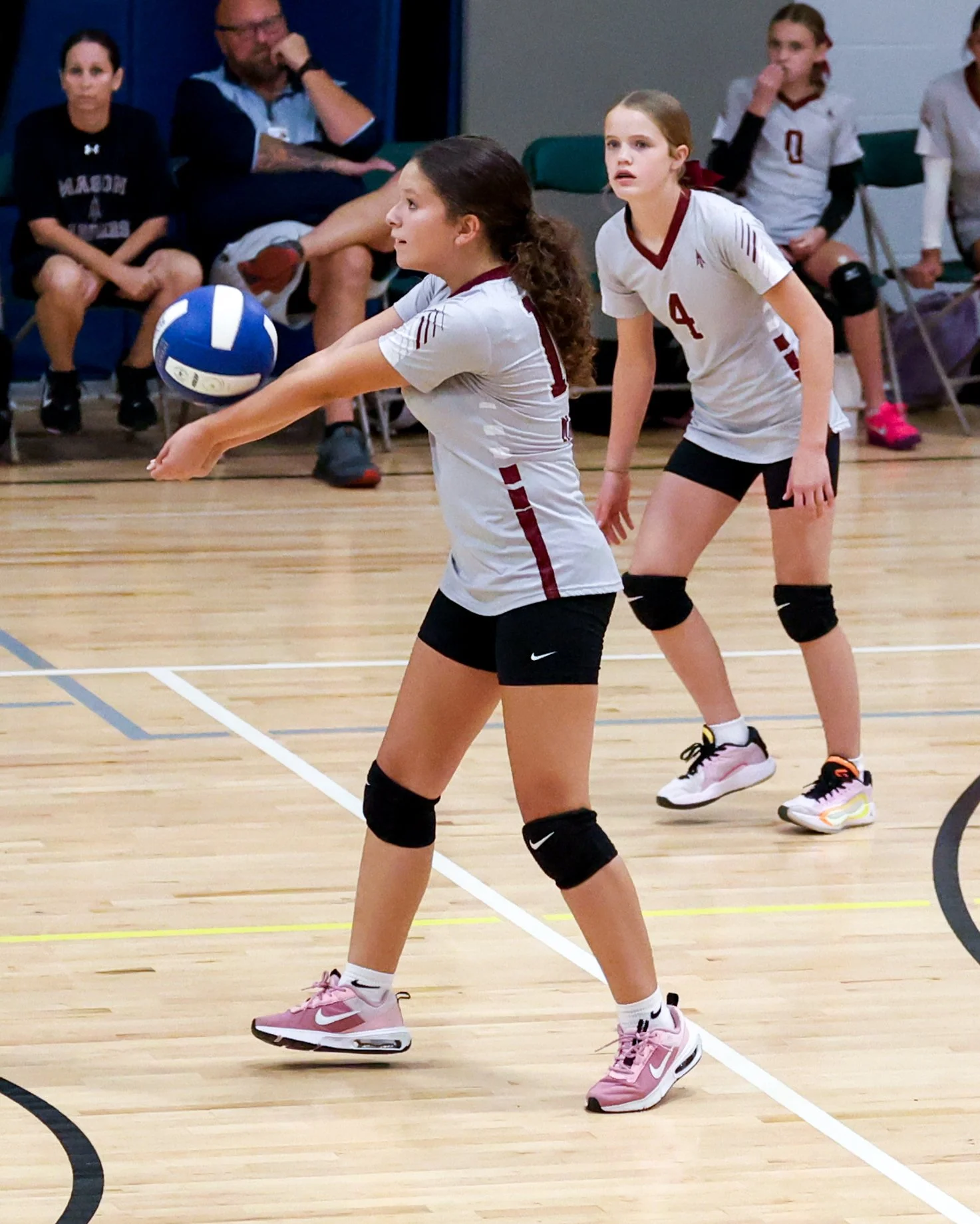 Mason girl returns the ball