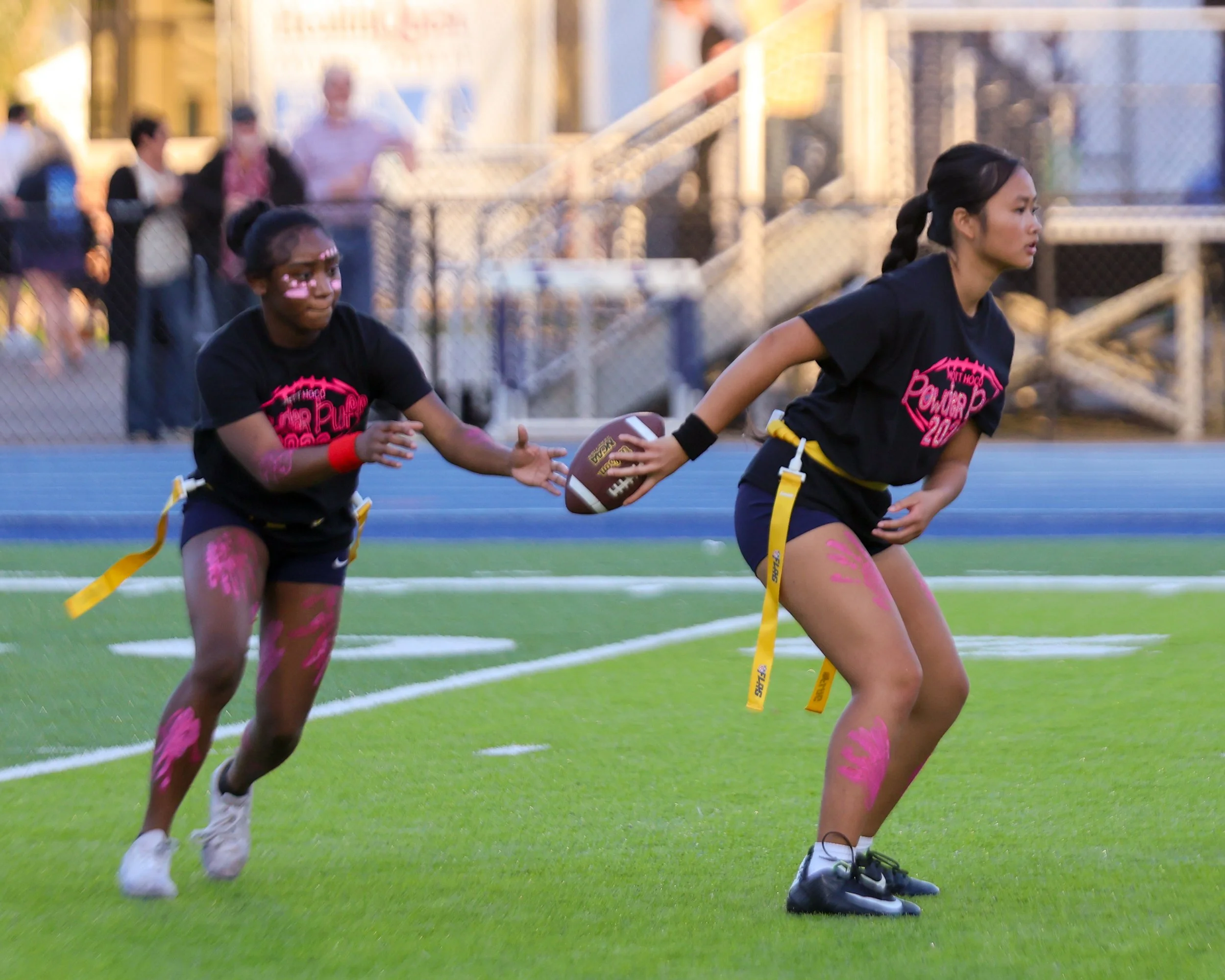 WM Senior QB hands off the ball