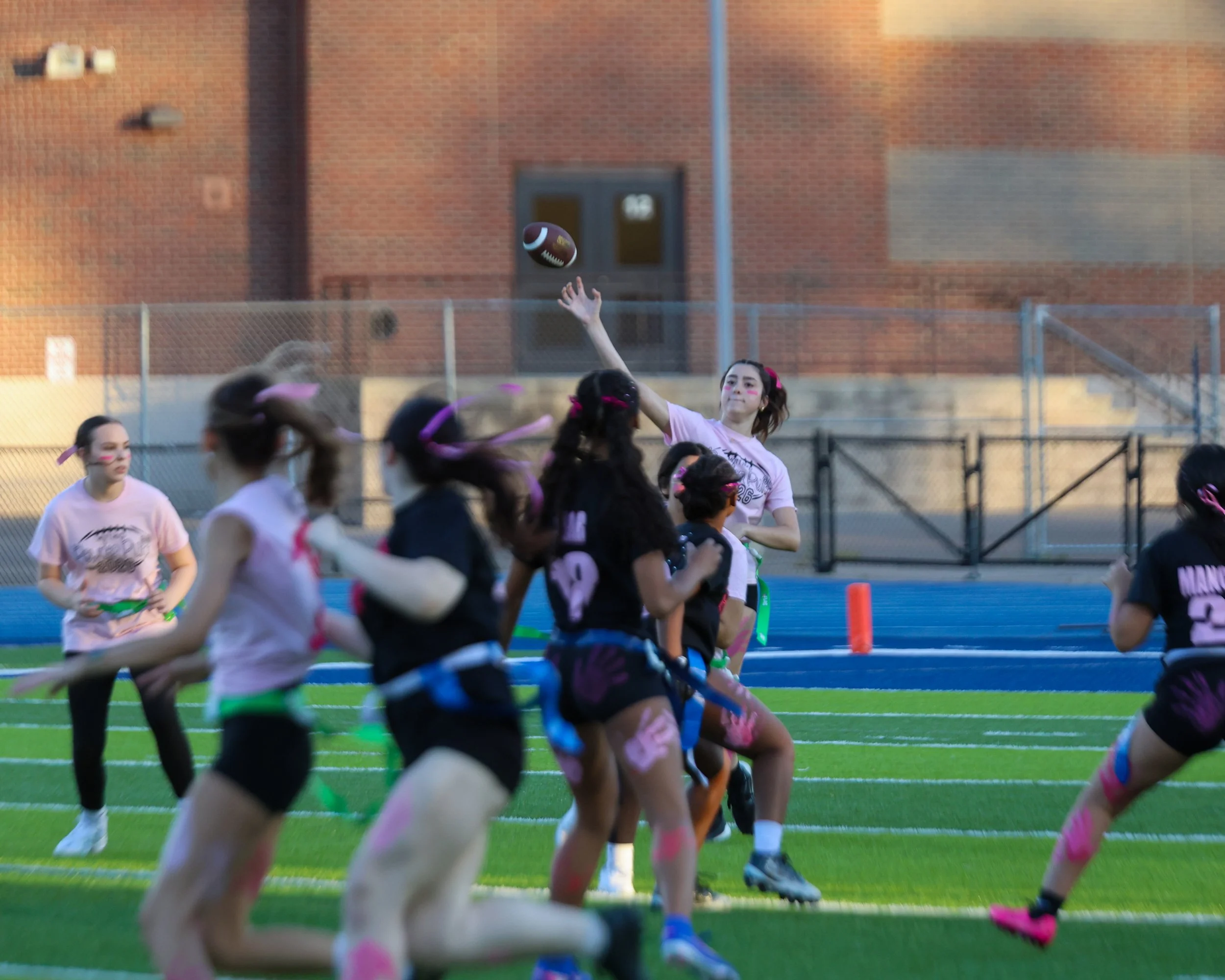 WM Junior QB passes the ball