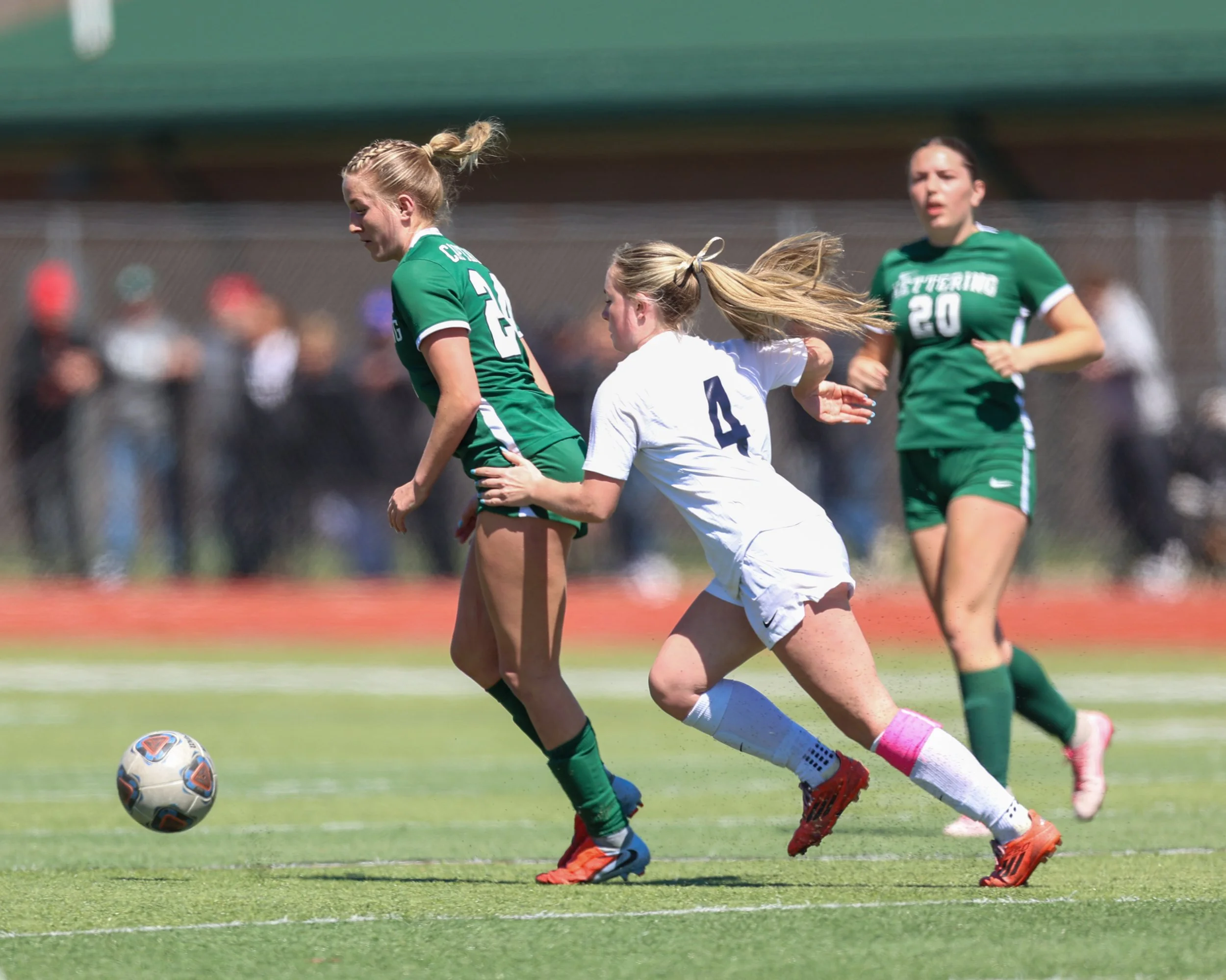 #24 ready to pass the ball