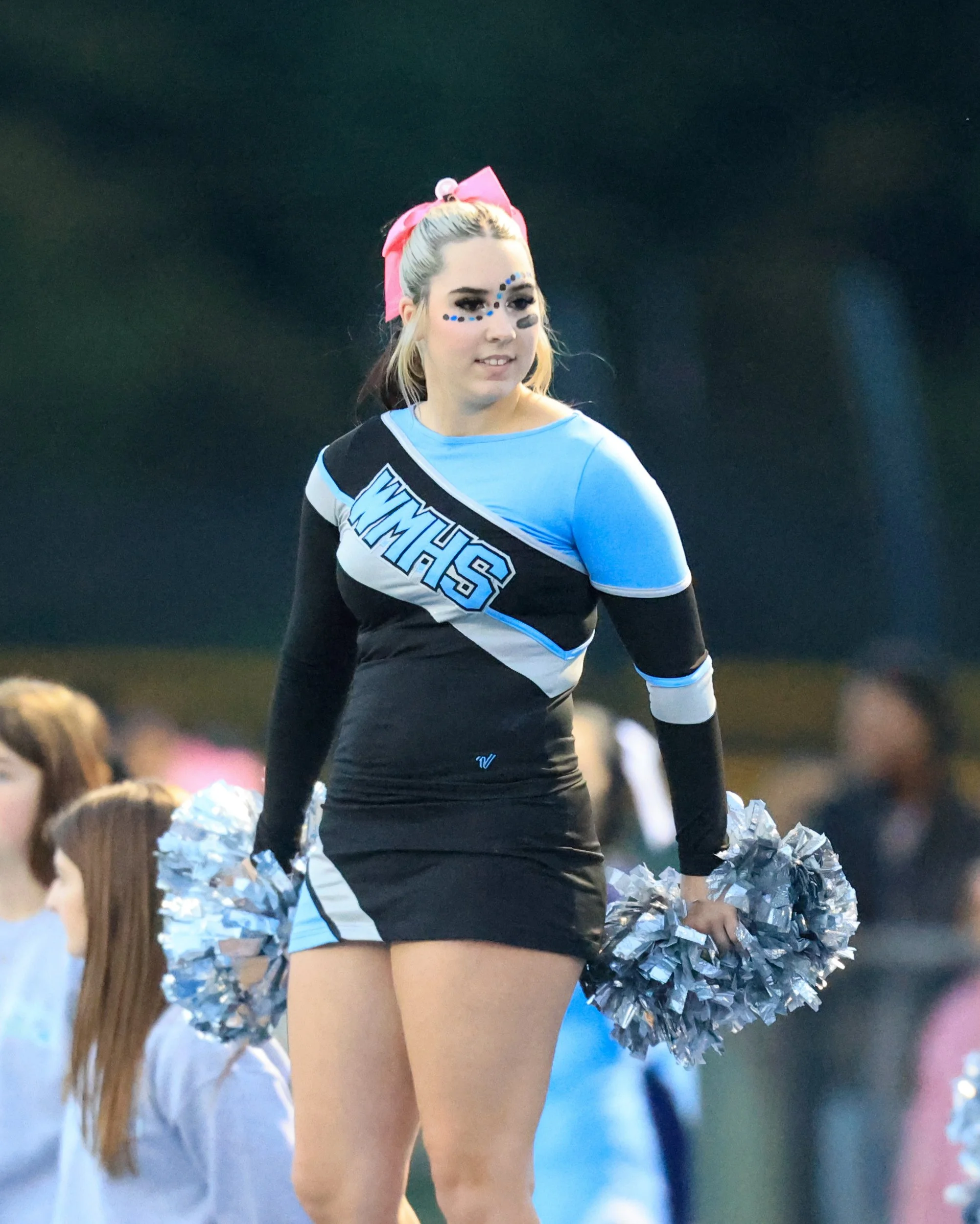 Mott Cheerleader