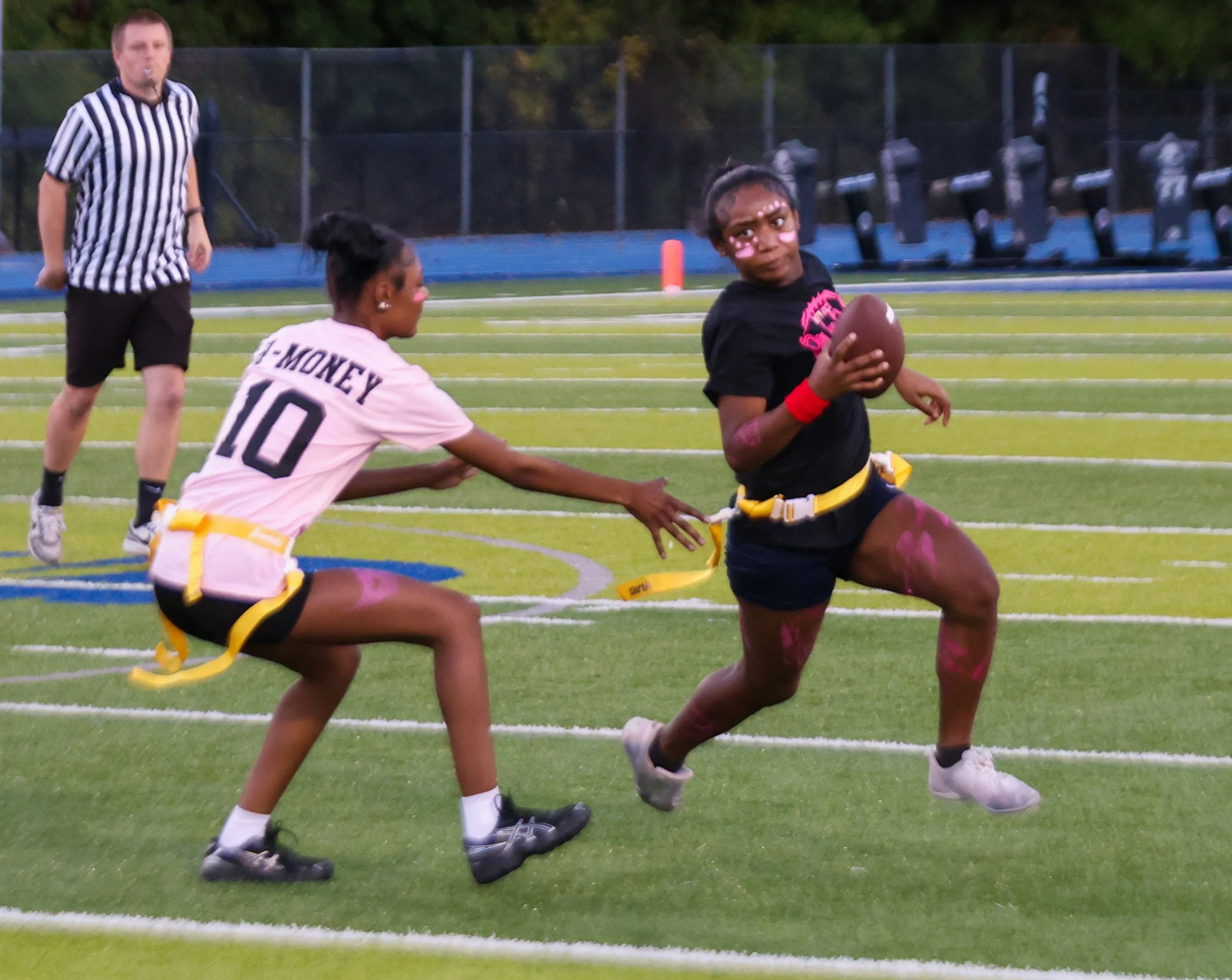 WM Senior eludes the Junior defender