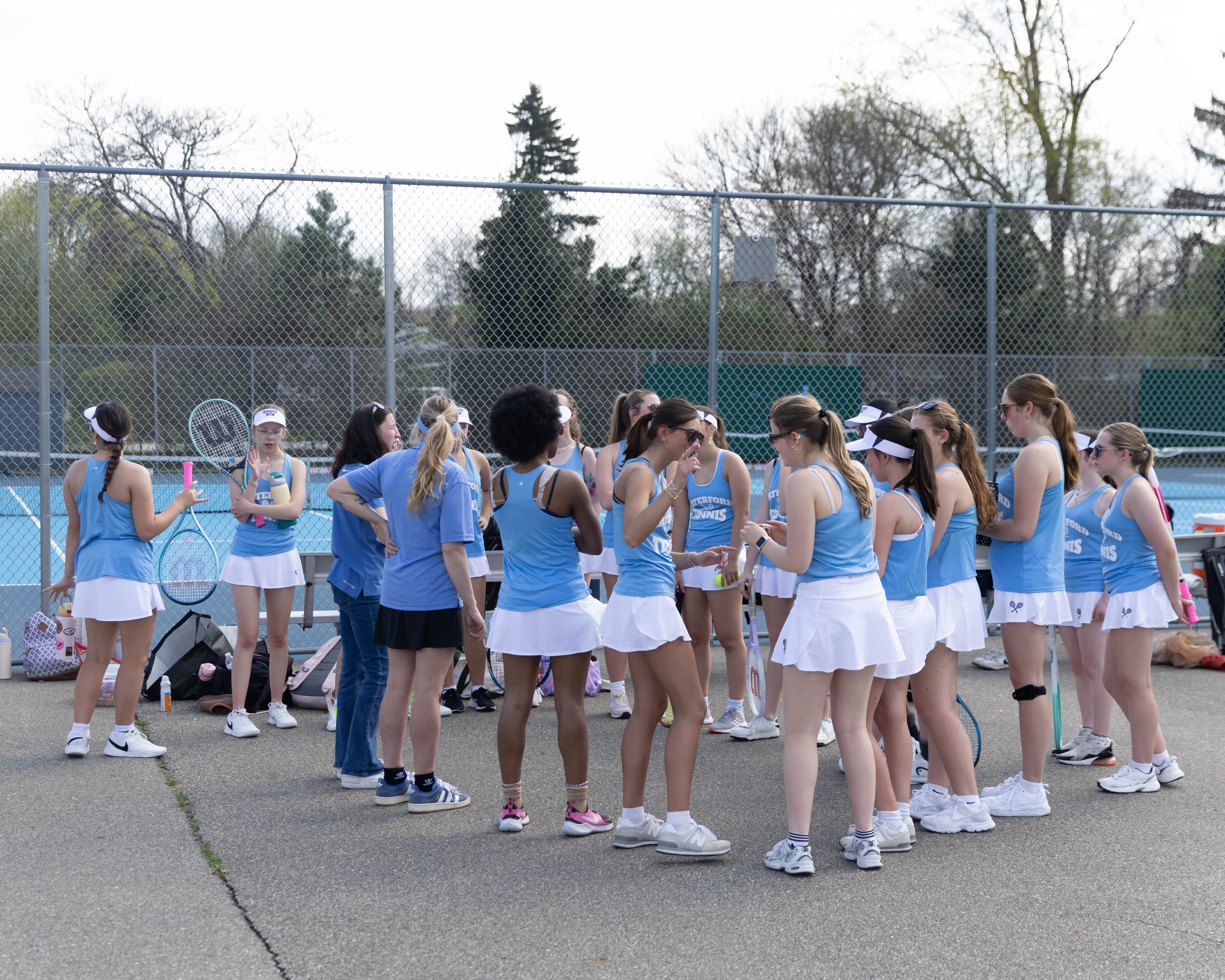 Waterford United team huddle 2