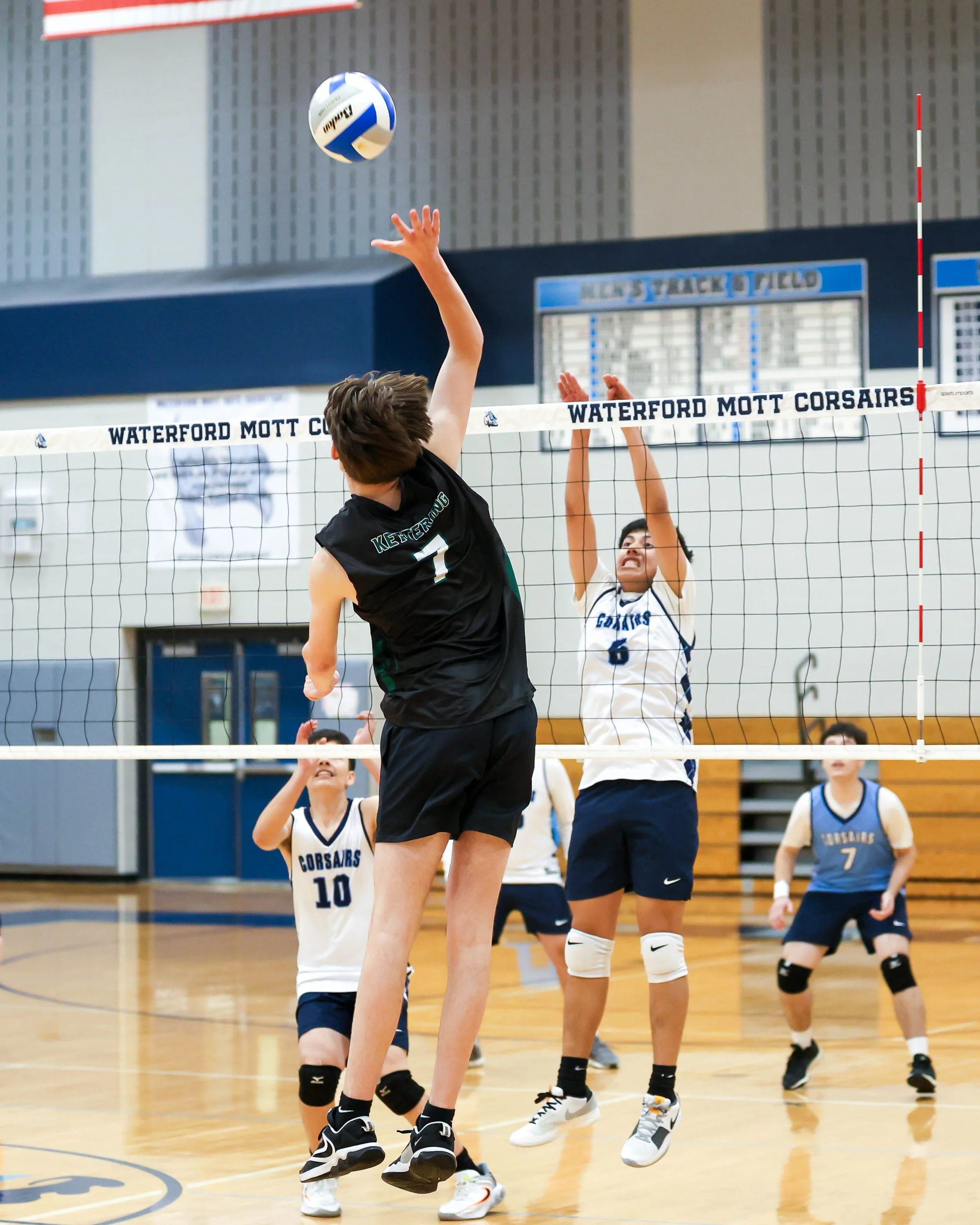 Kettering # 7 up for the ball