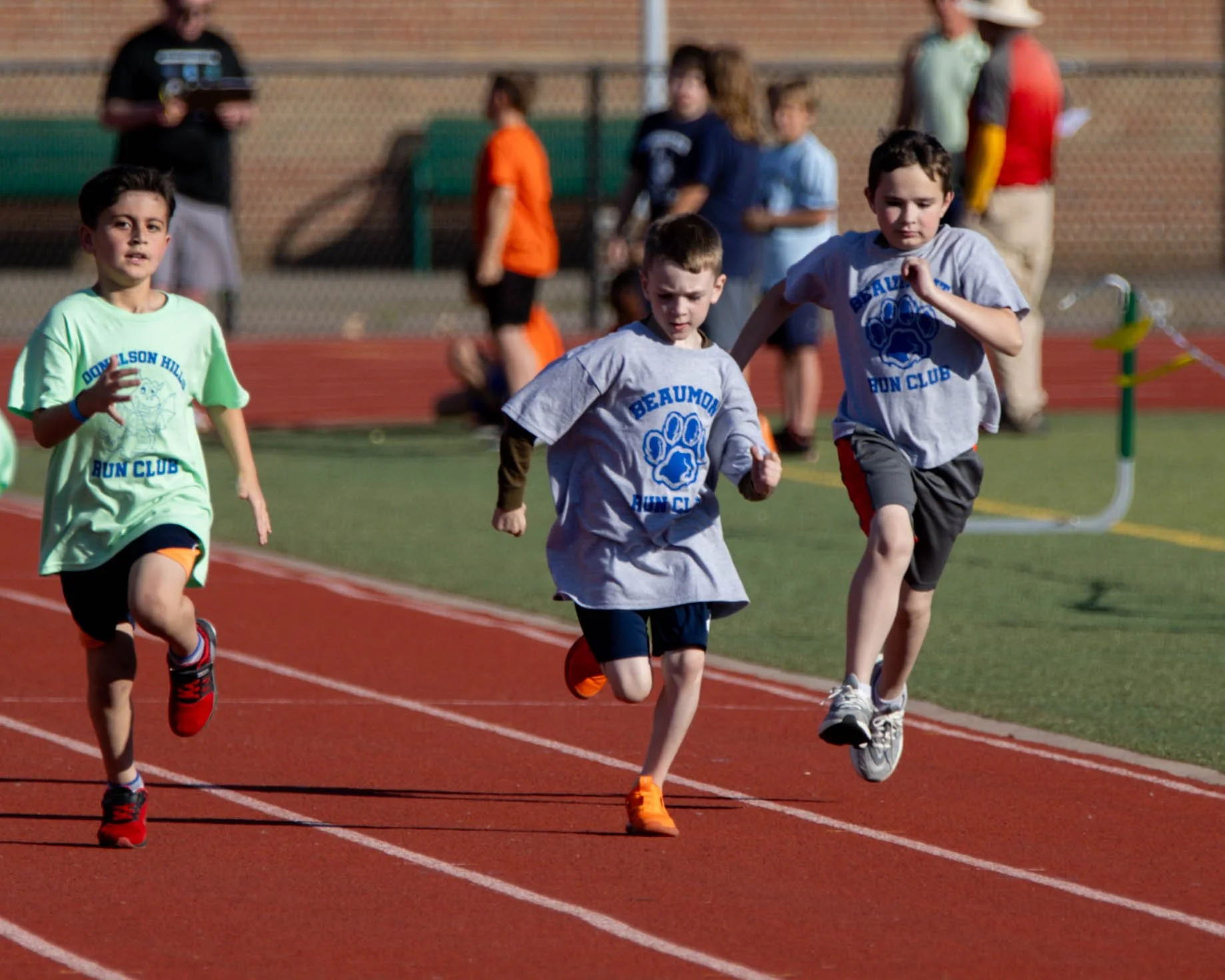 Beaumont and Donelson Hills bus finish the race