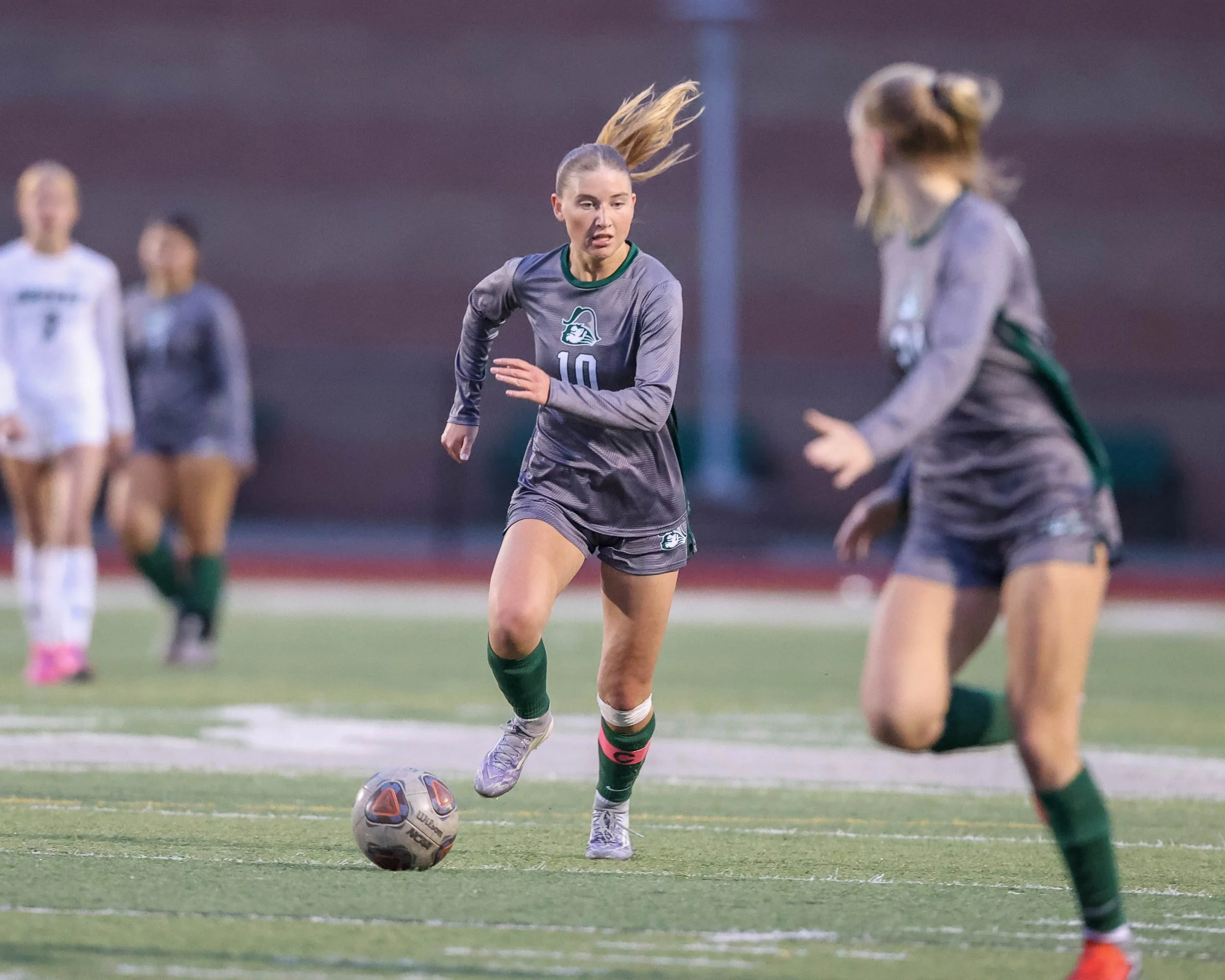 #10 pushes the ball forward