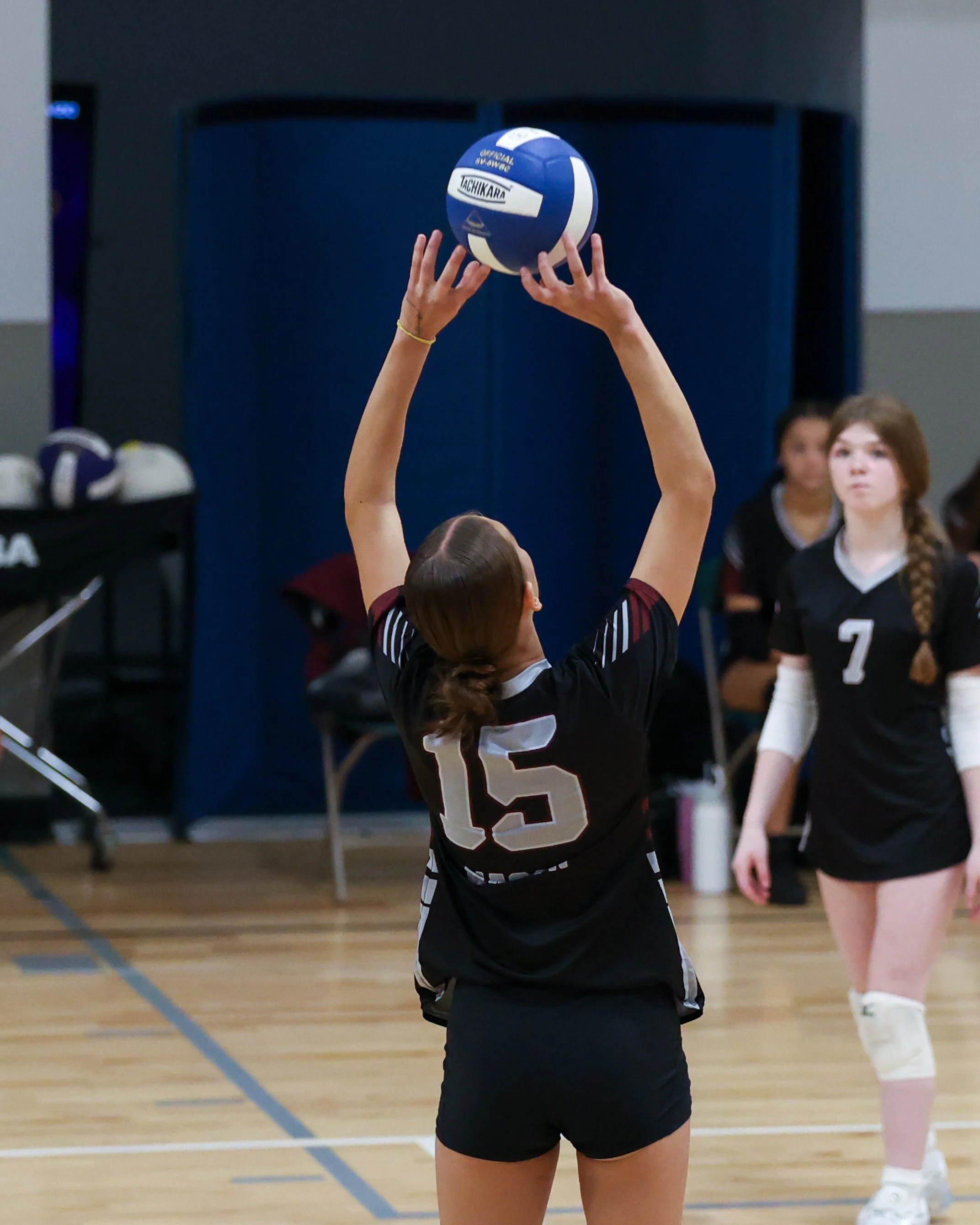 Mason girl returns the ball