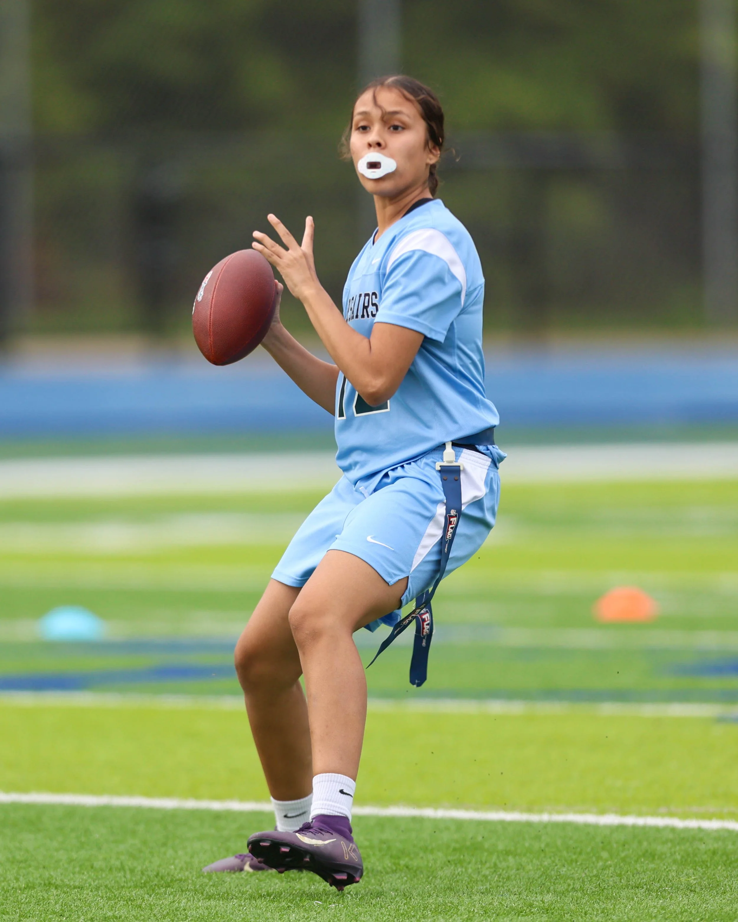 WM #12 ready to pass the ball 