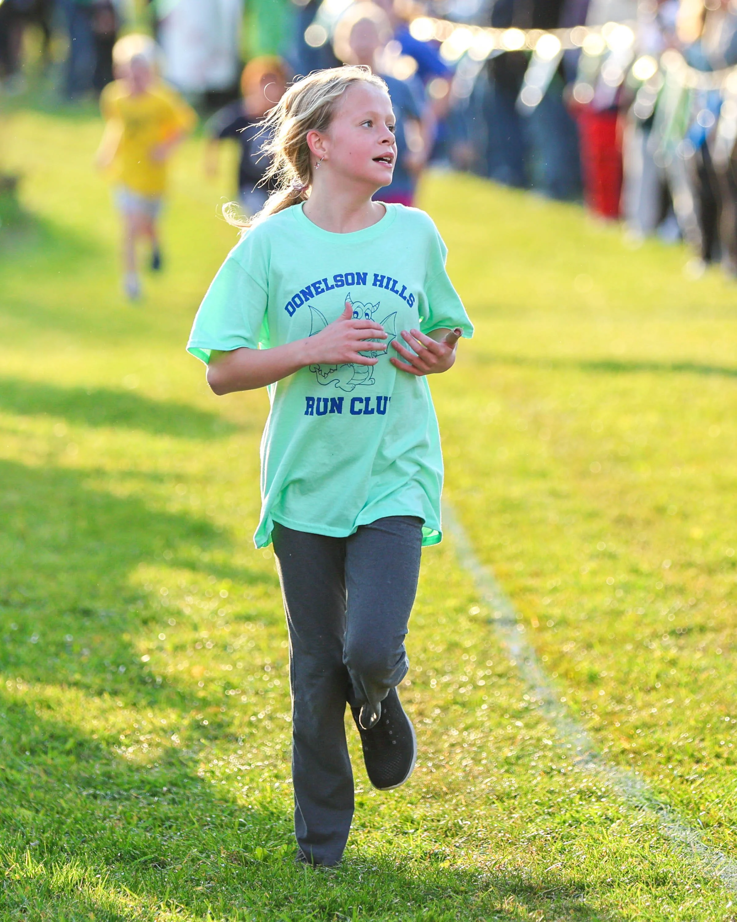 Donelson Hills girl runner