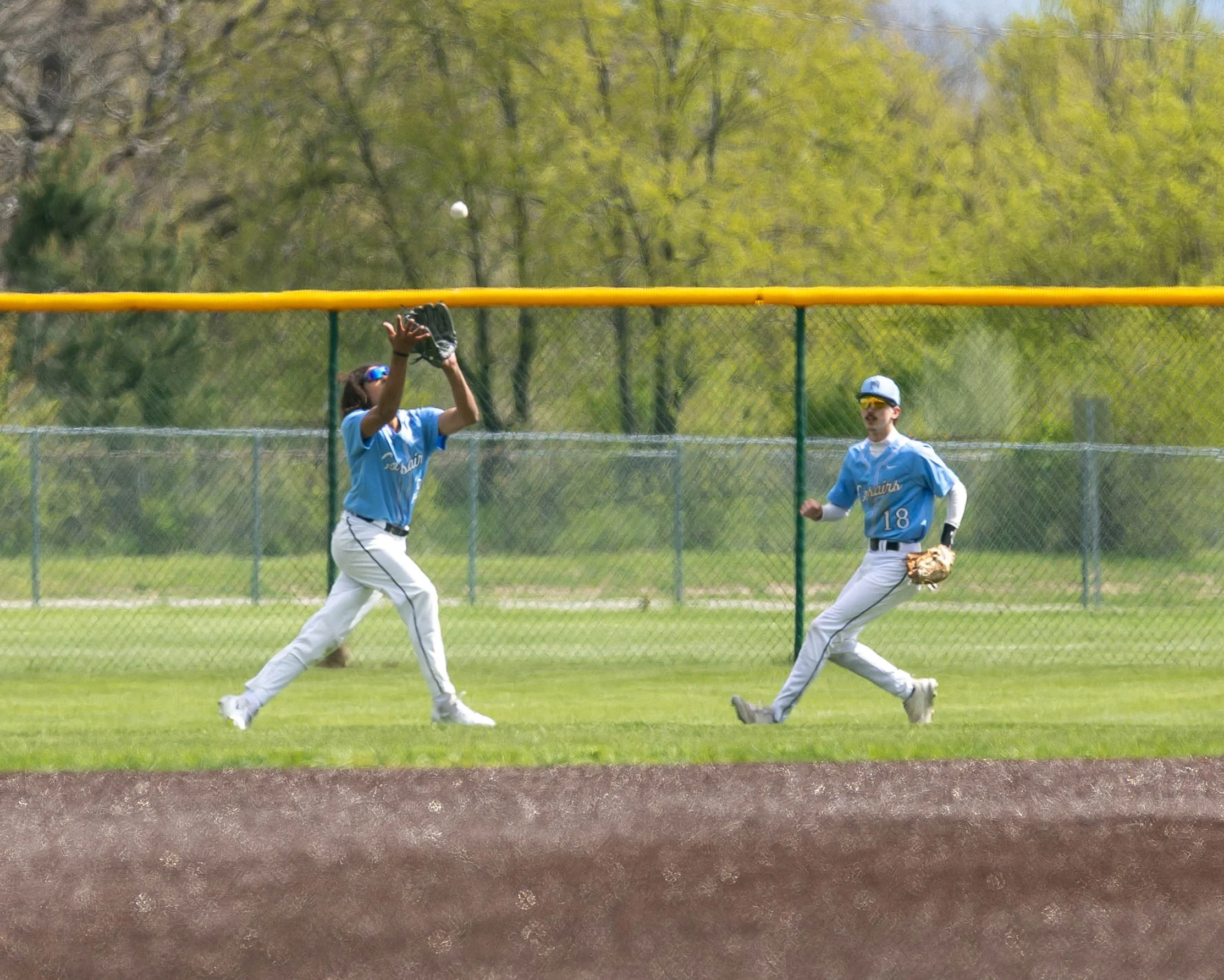 Mott outfielder catches the fly ball