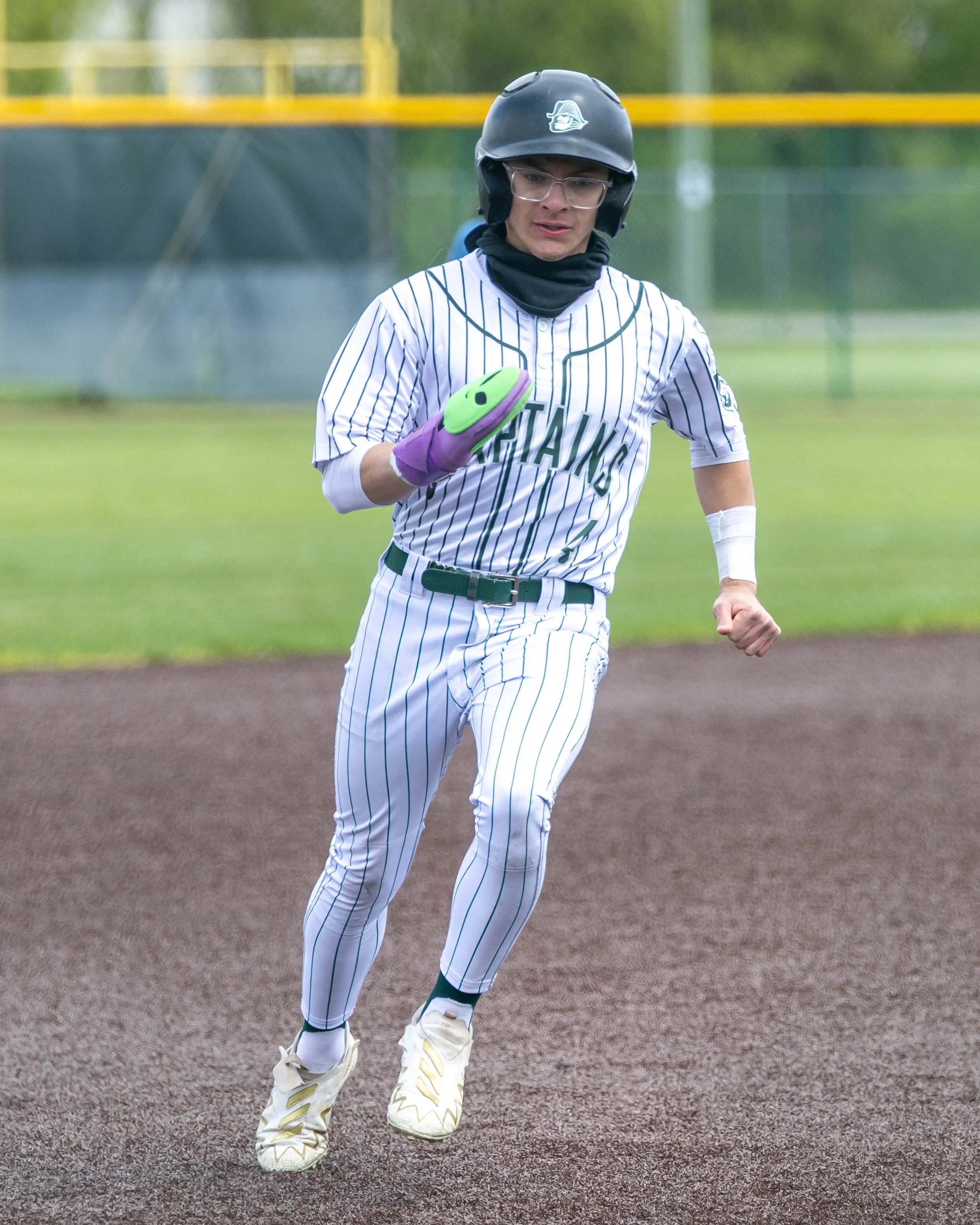 Kettering #4 heads to 3rd base
