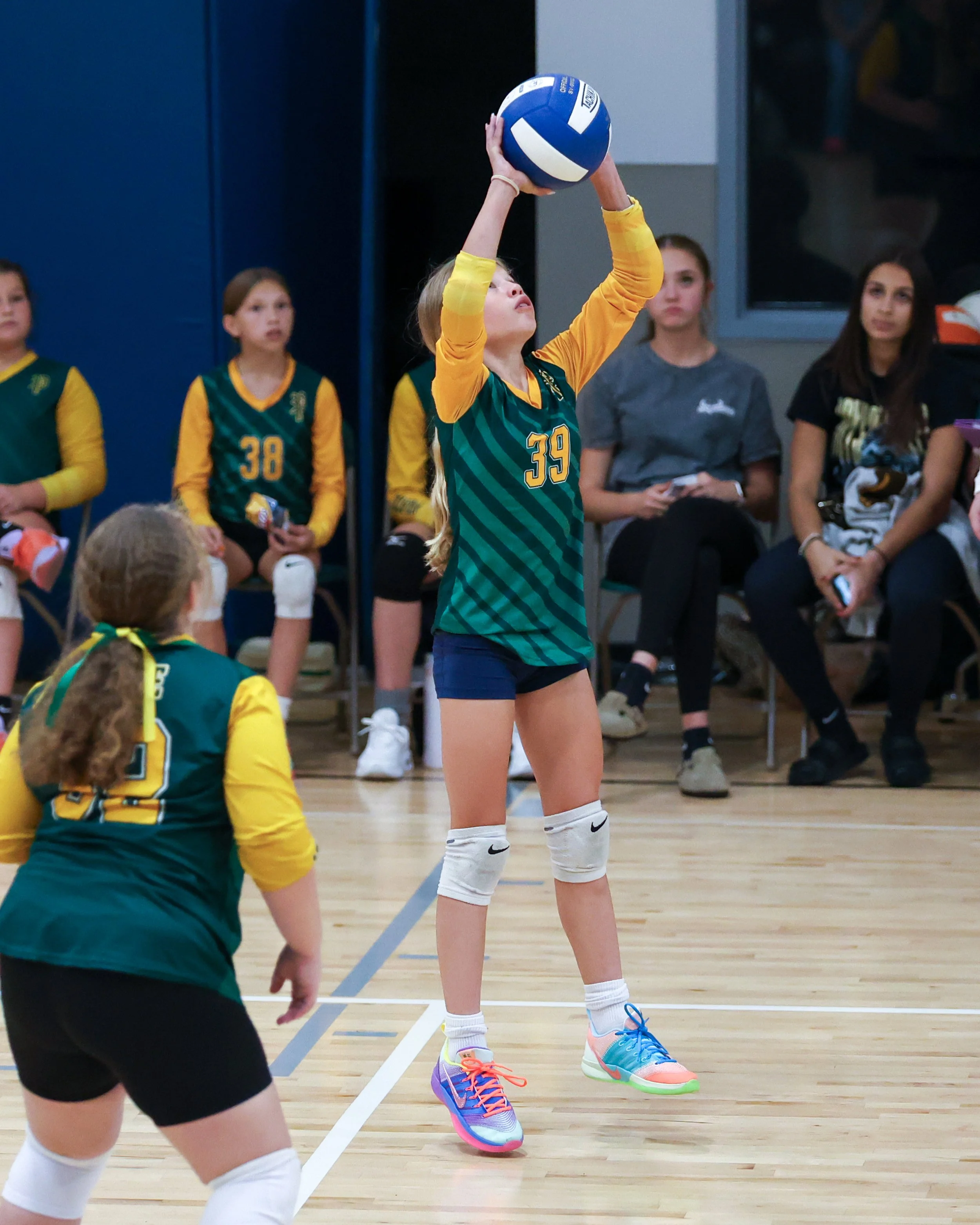 Pierce girl returns the ball