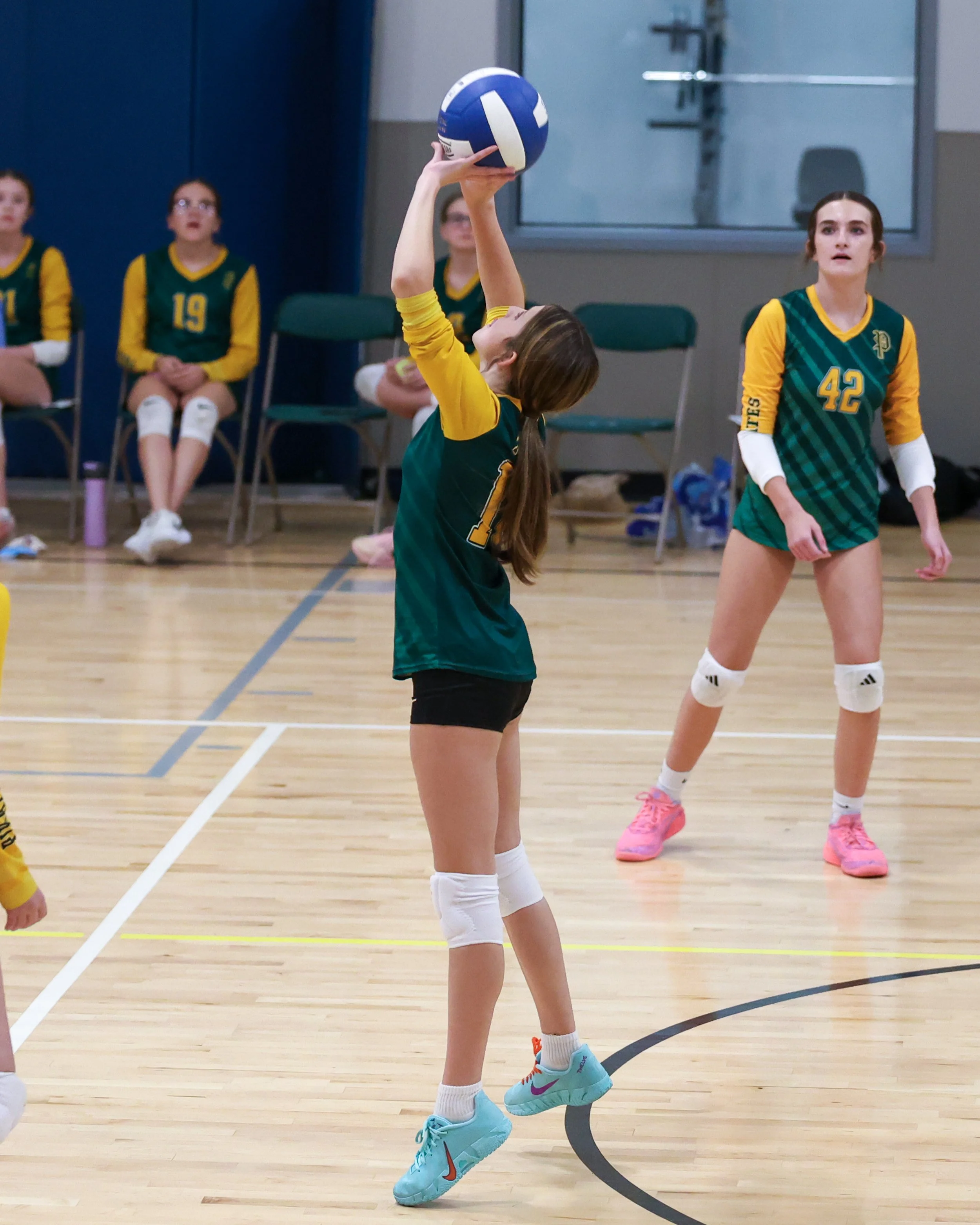 Pierce girl returns the ball