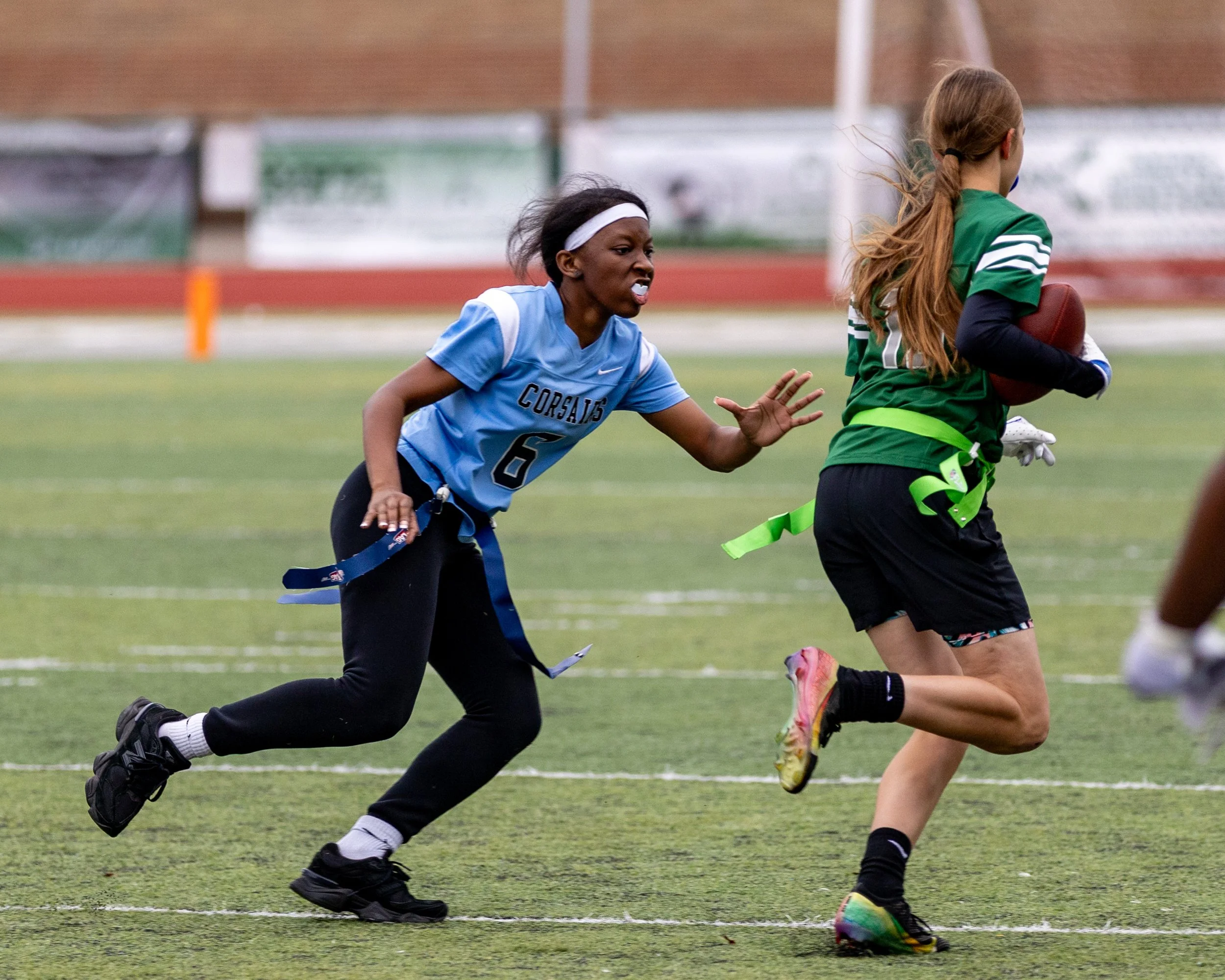 WK #15 runs the ball