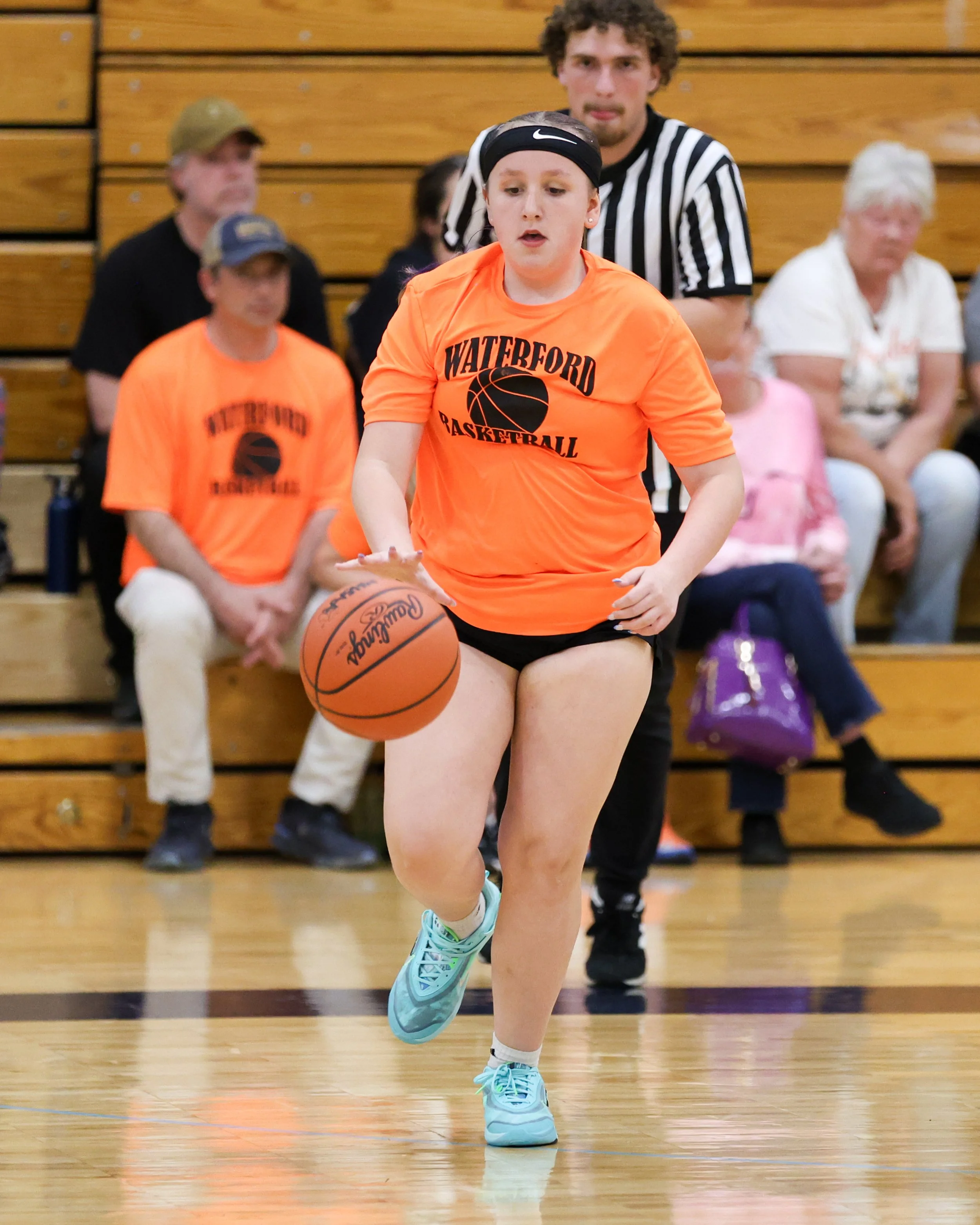 Knudsen girl dribbles the ball