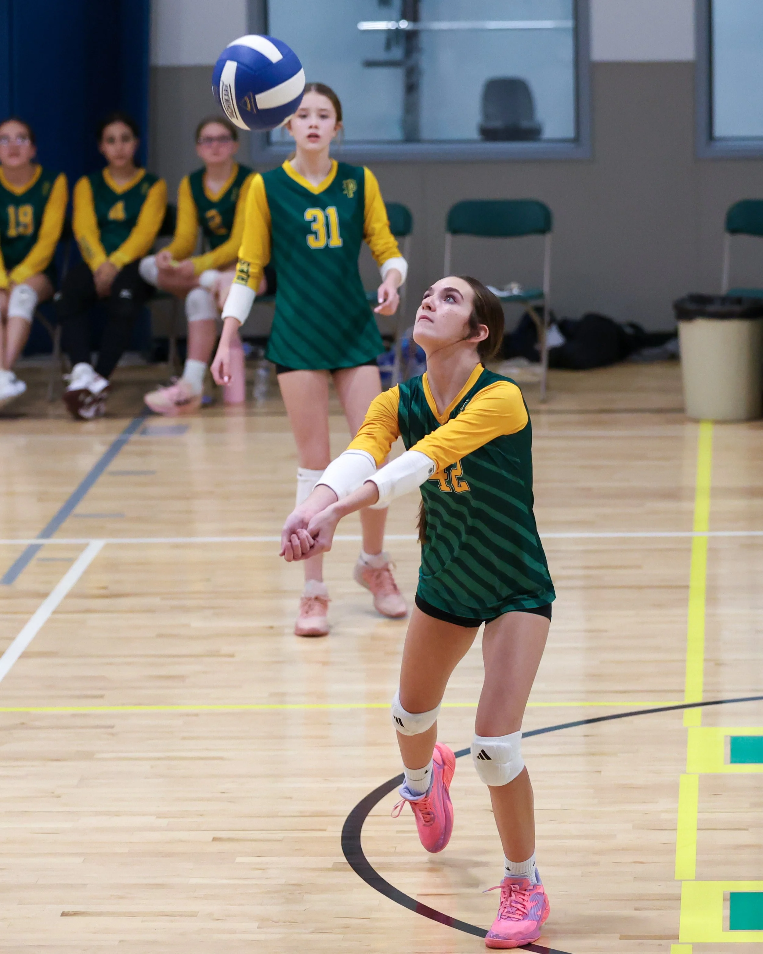 Pierce girl returns the ball