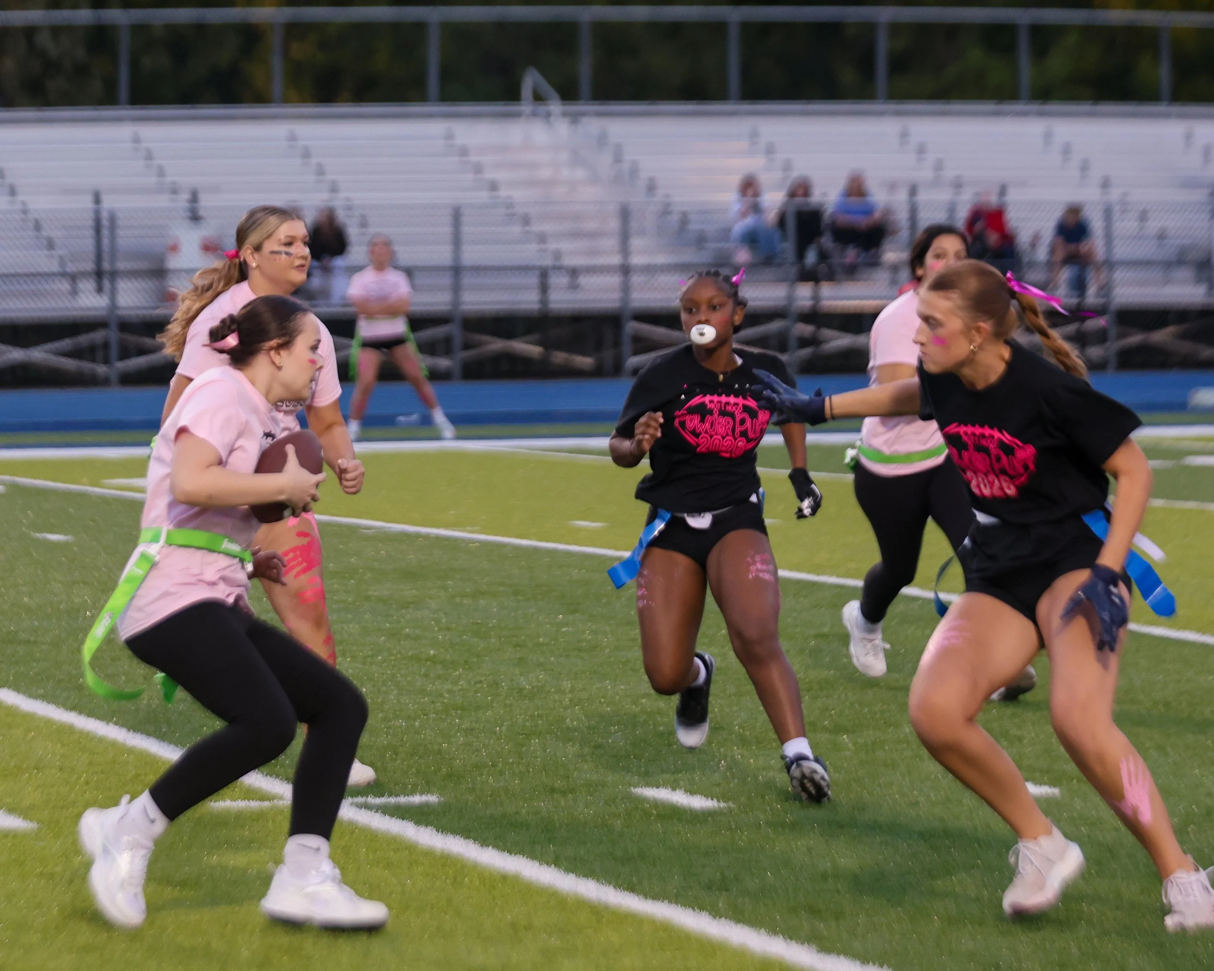WM Junior runs into the Seniors