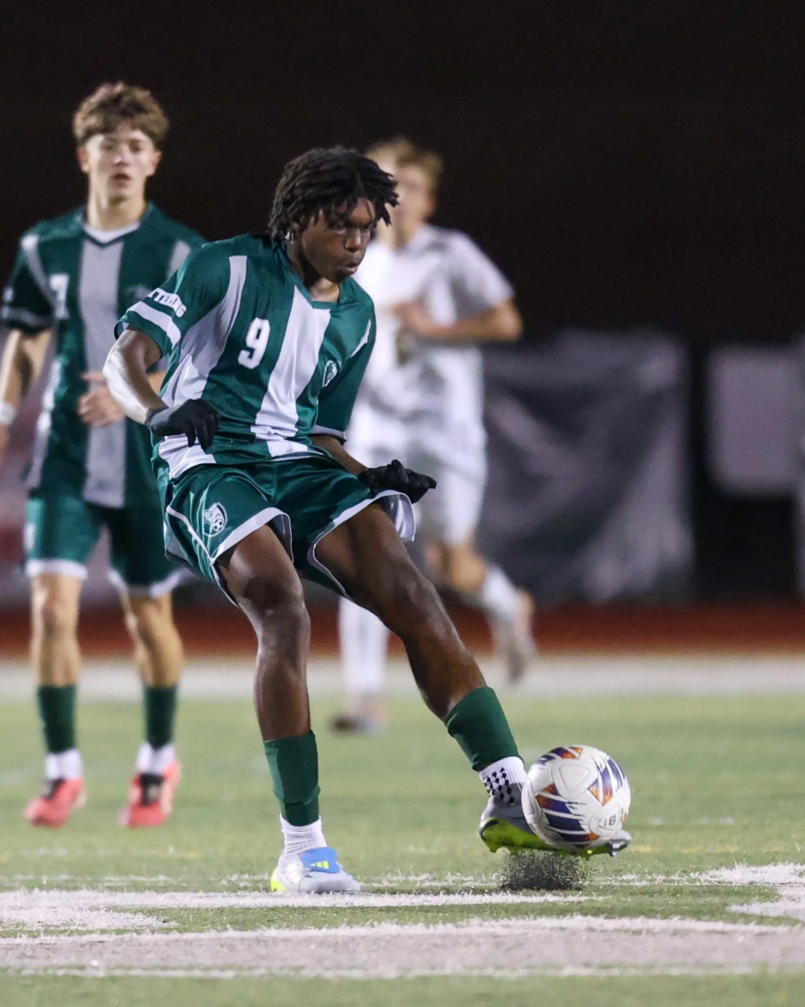 WK #9 passes the ball