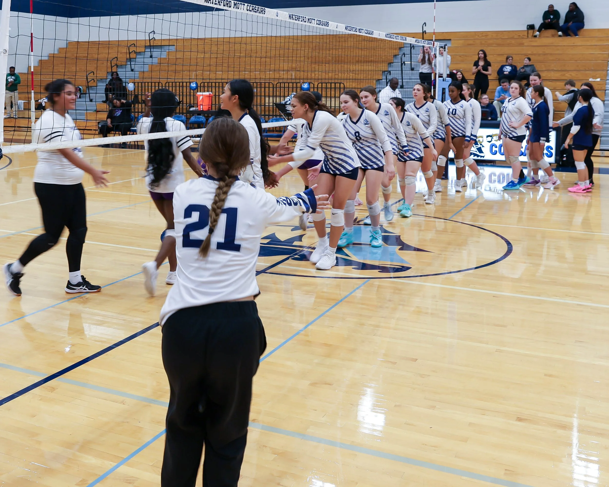 Mott wins 3 - 0