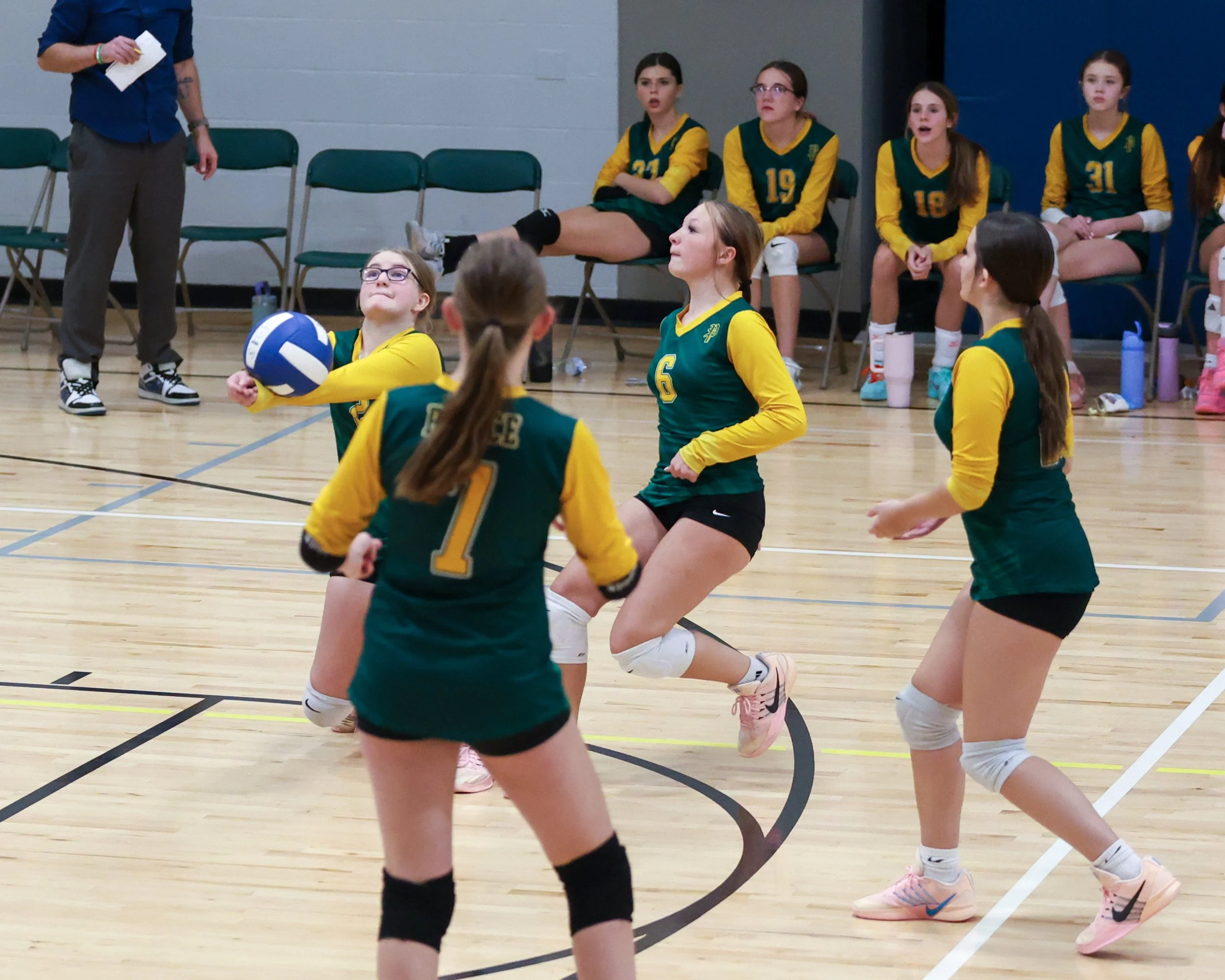 Pierce girl returns the ball