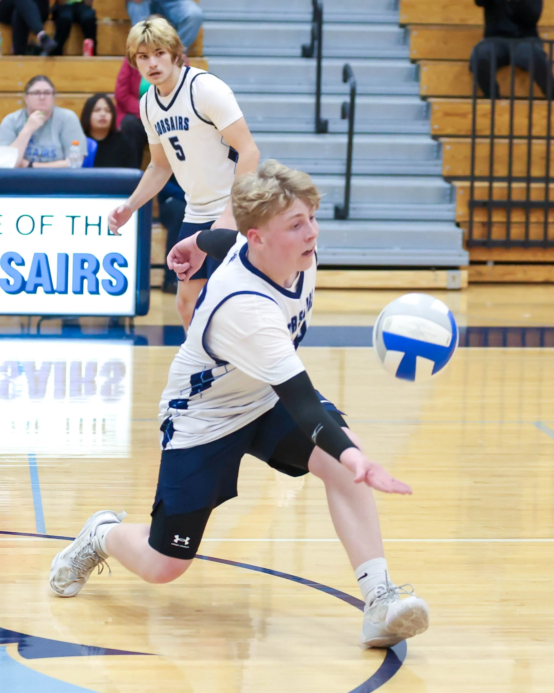 Mott #18 hits the ball