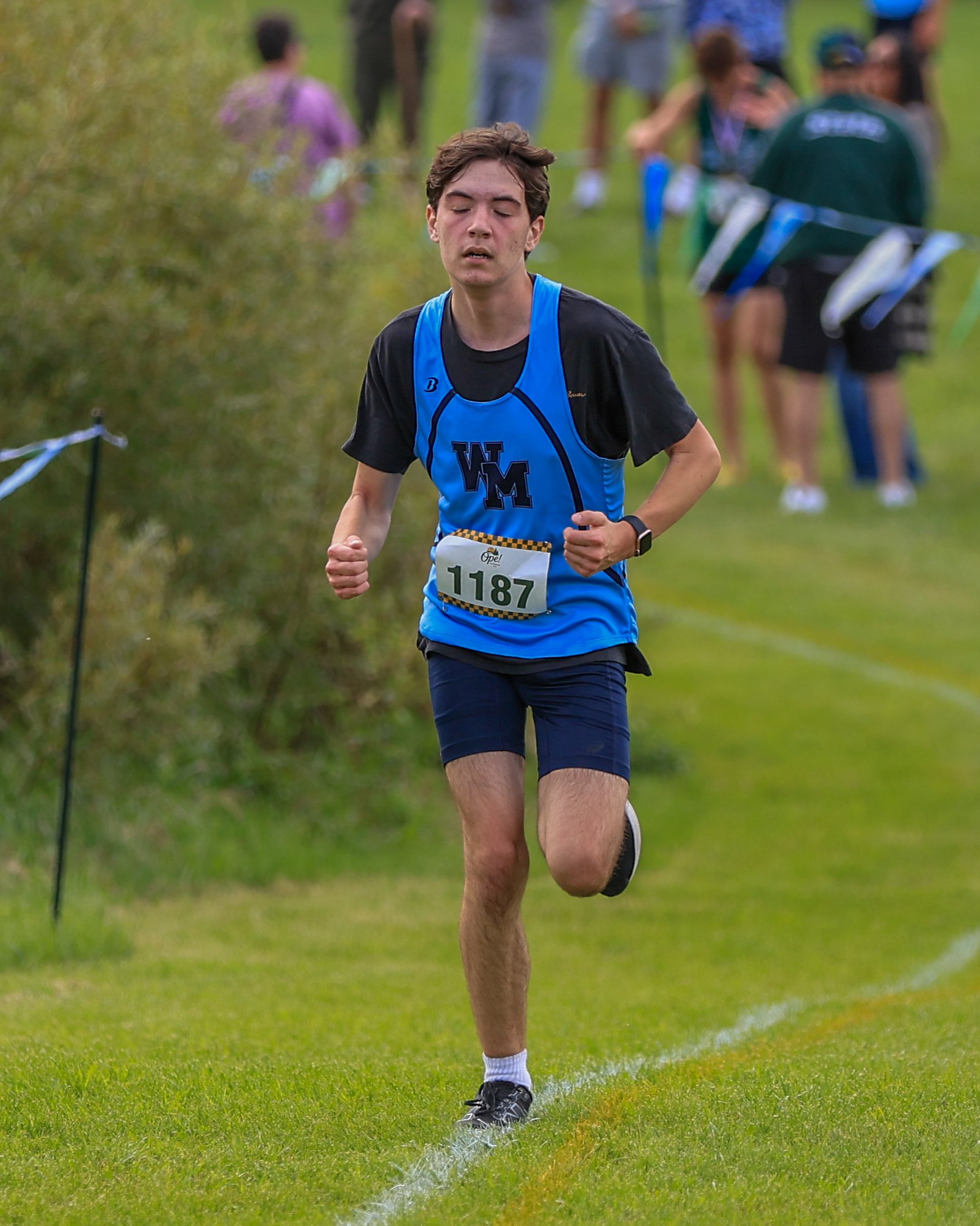 WM runner at the finish line