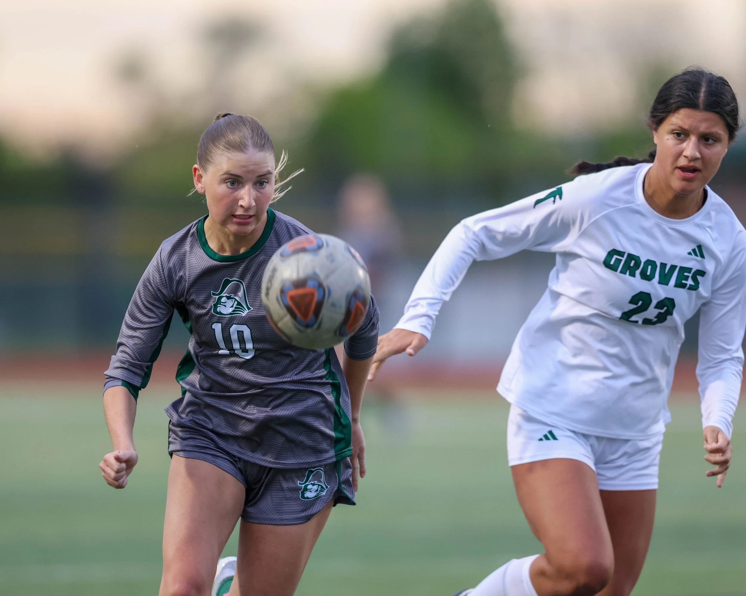 #10 with the ball in front of her