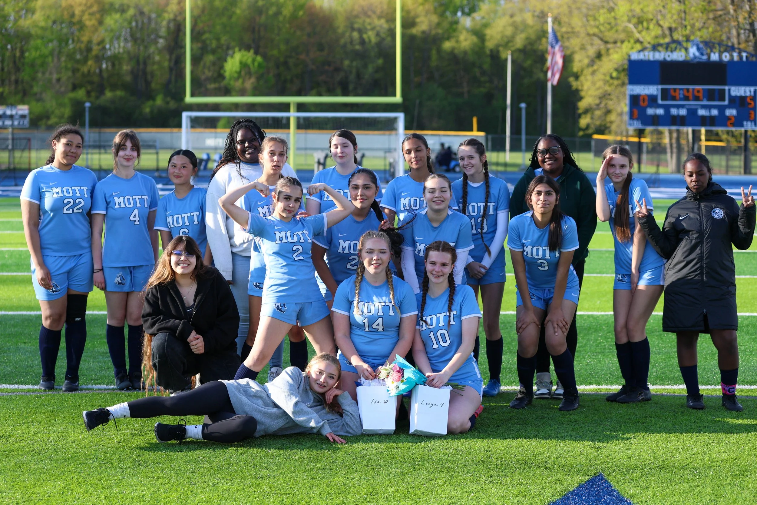 Team picture with seniors