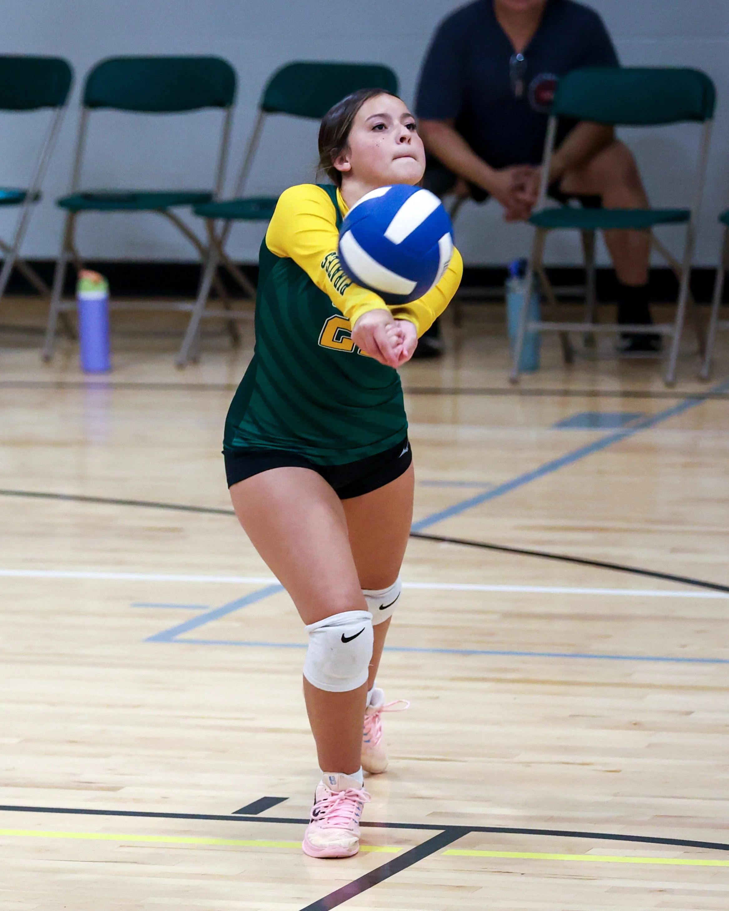 Pierce girl returns the ball