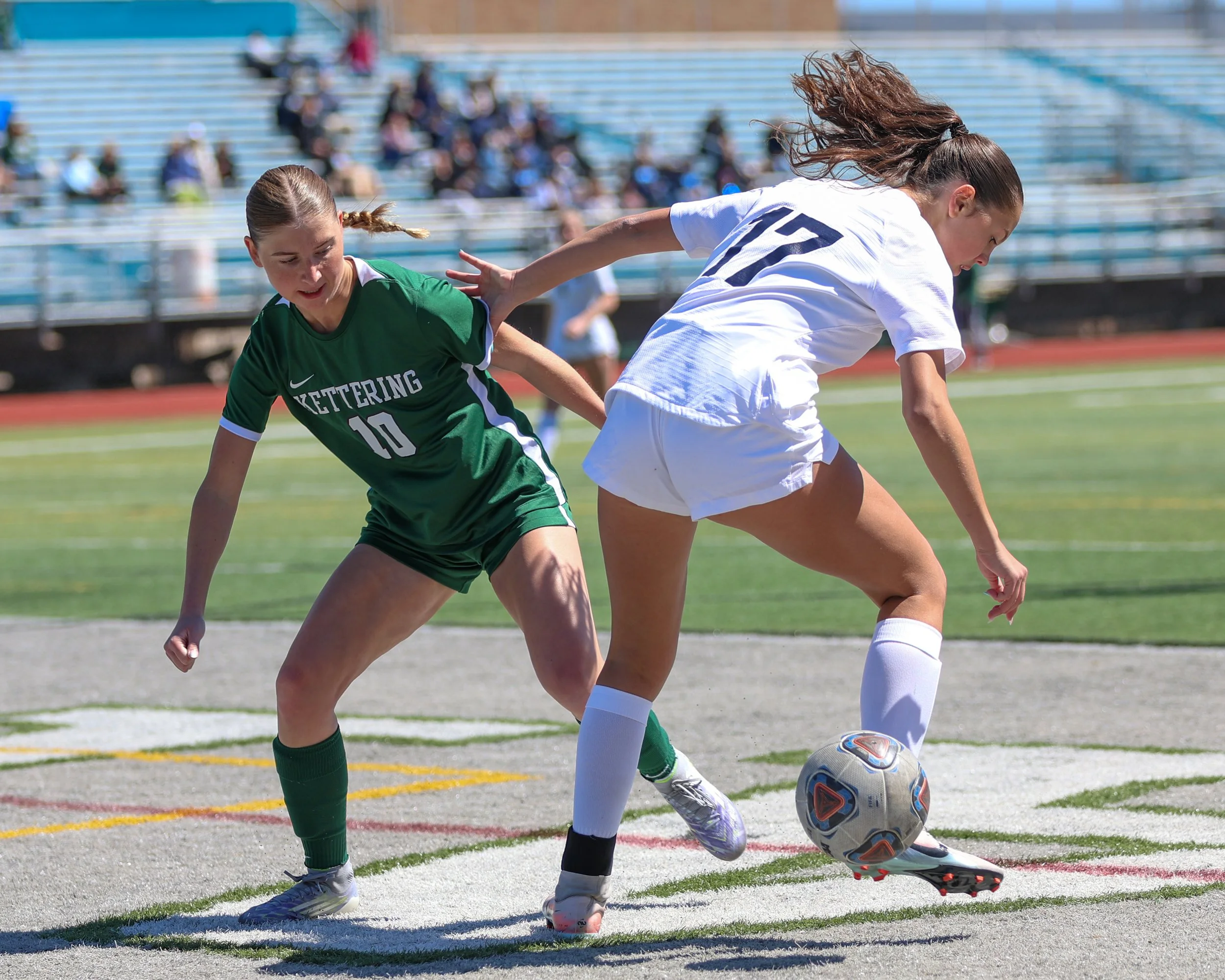 #10 battles Stoney Creek #17