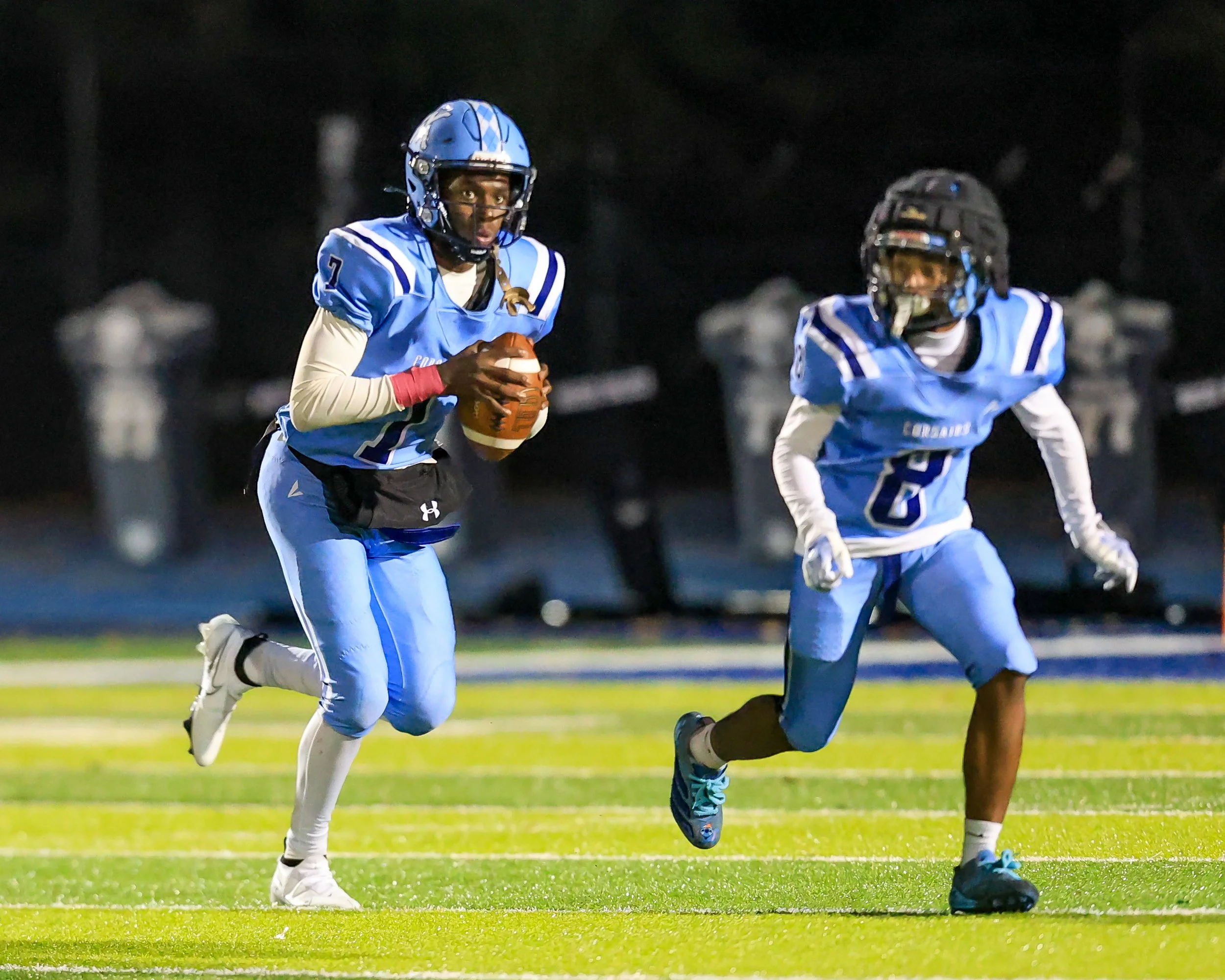 Mott #7 with the ball