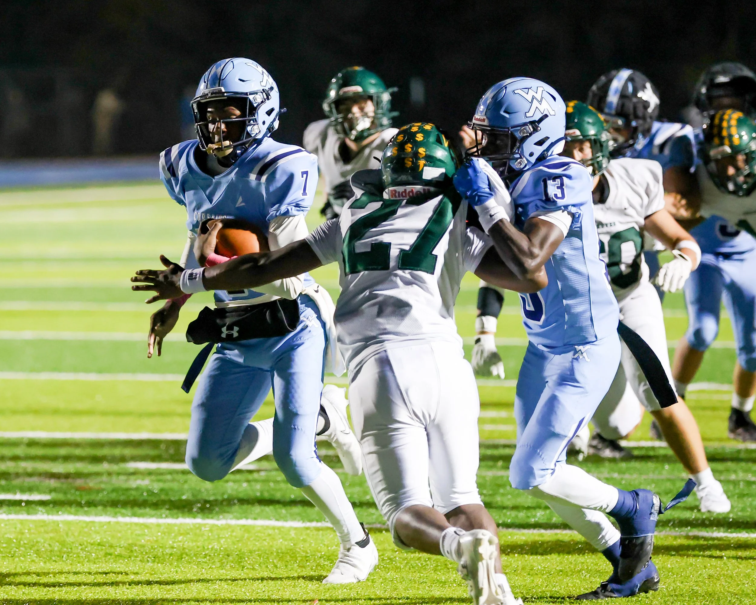 Mott #7 with the ball