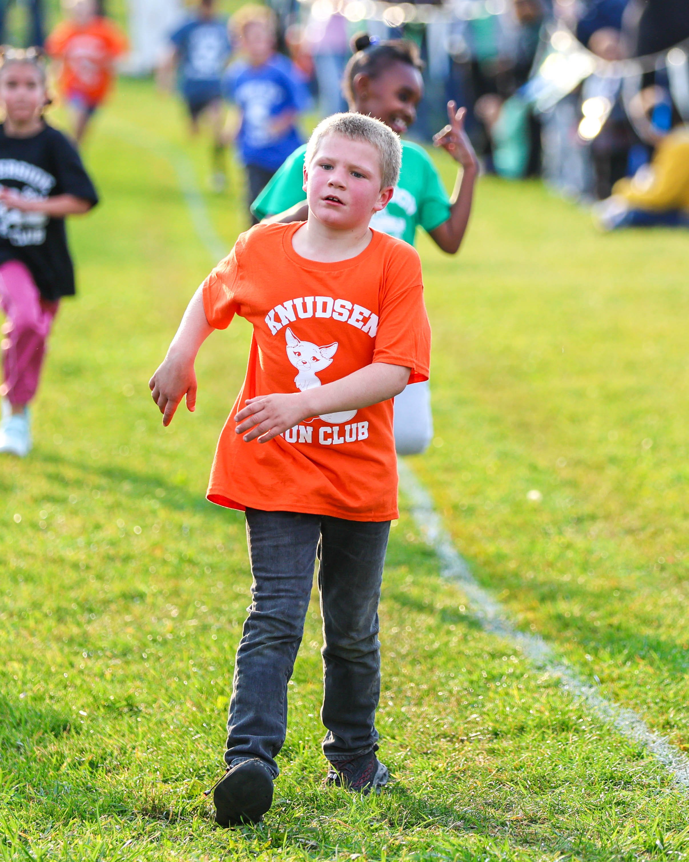 Knudsen boy runner