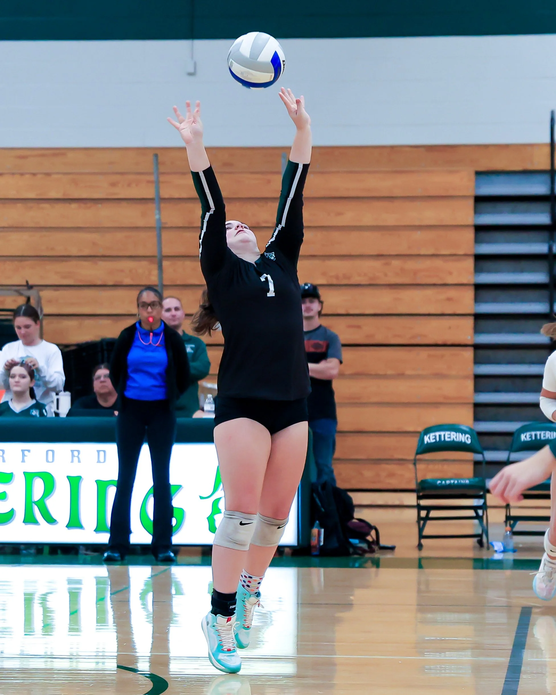 WK #7 sets the ball