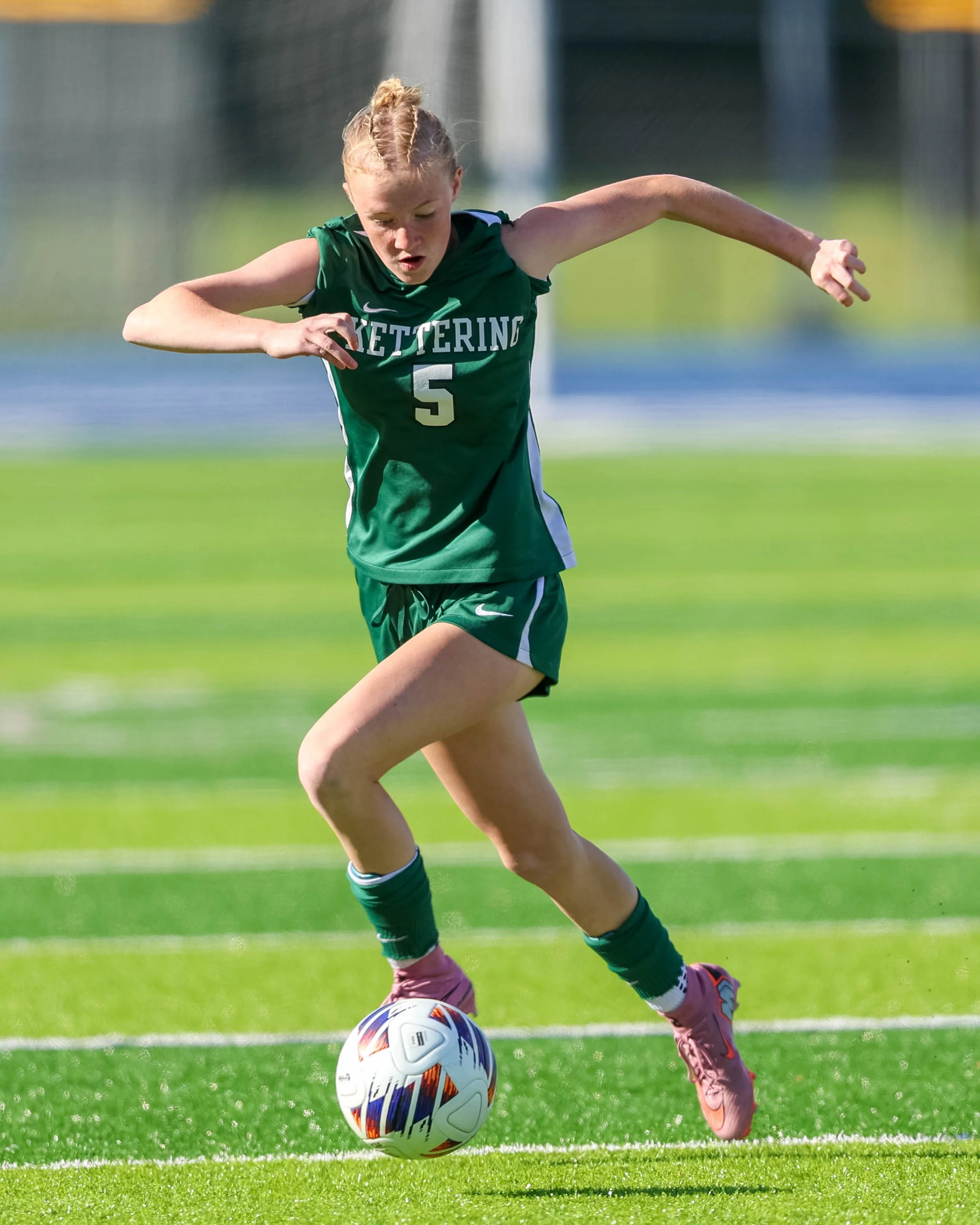 #5 moves the ball