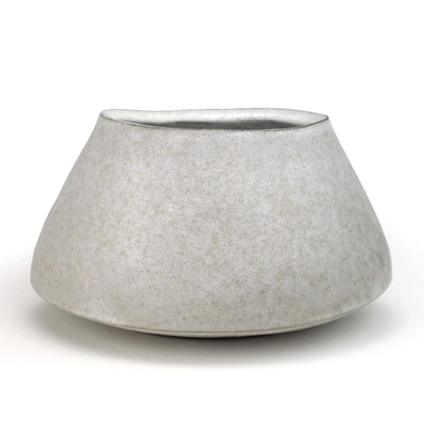 vase oval BC Wh b.jpg