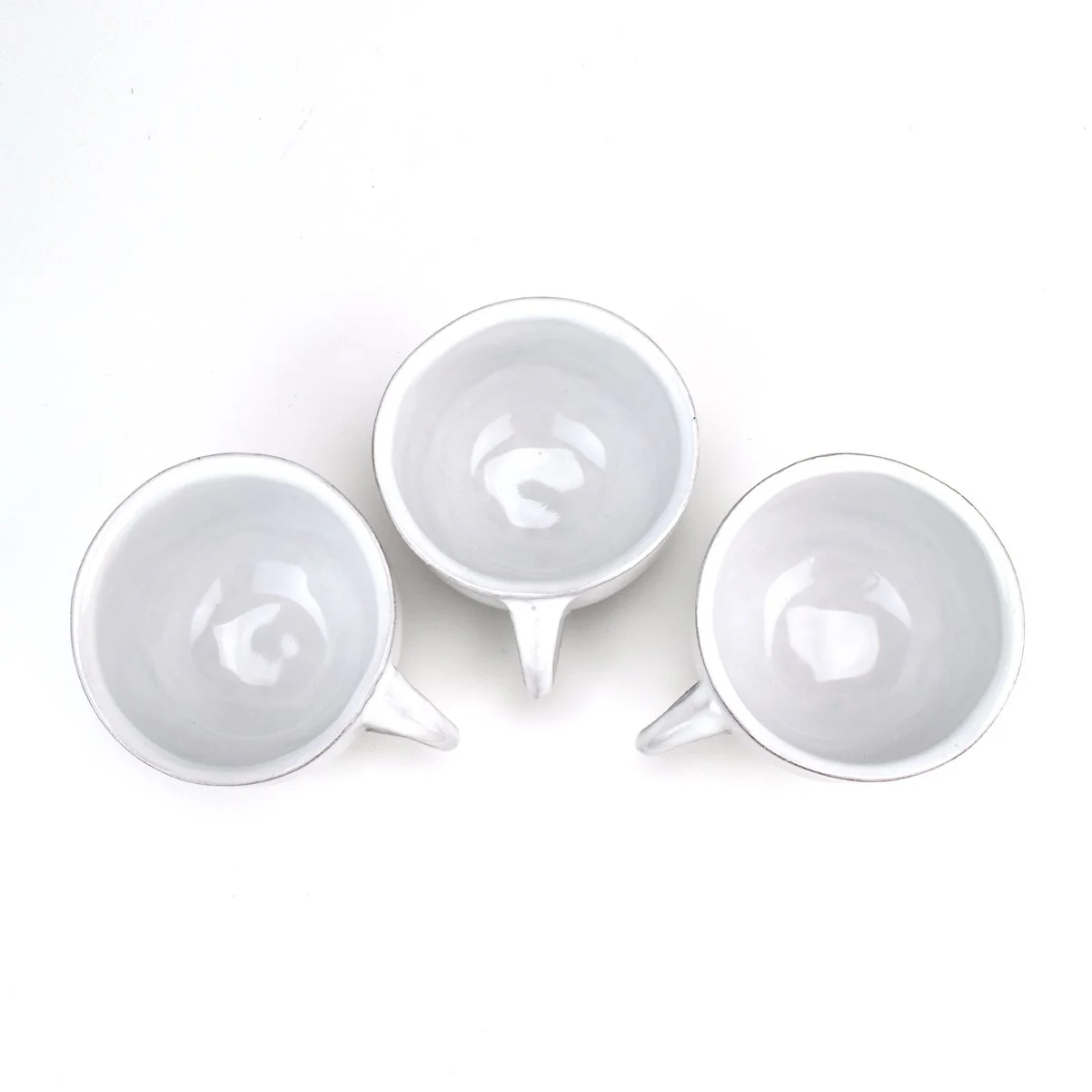 cups round wh c.jpg