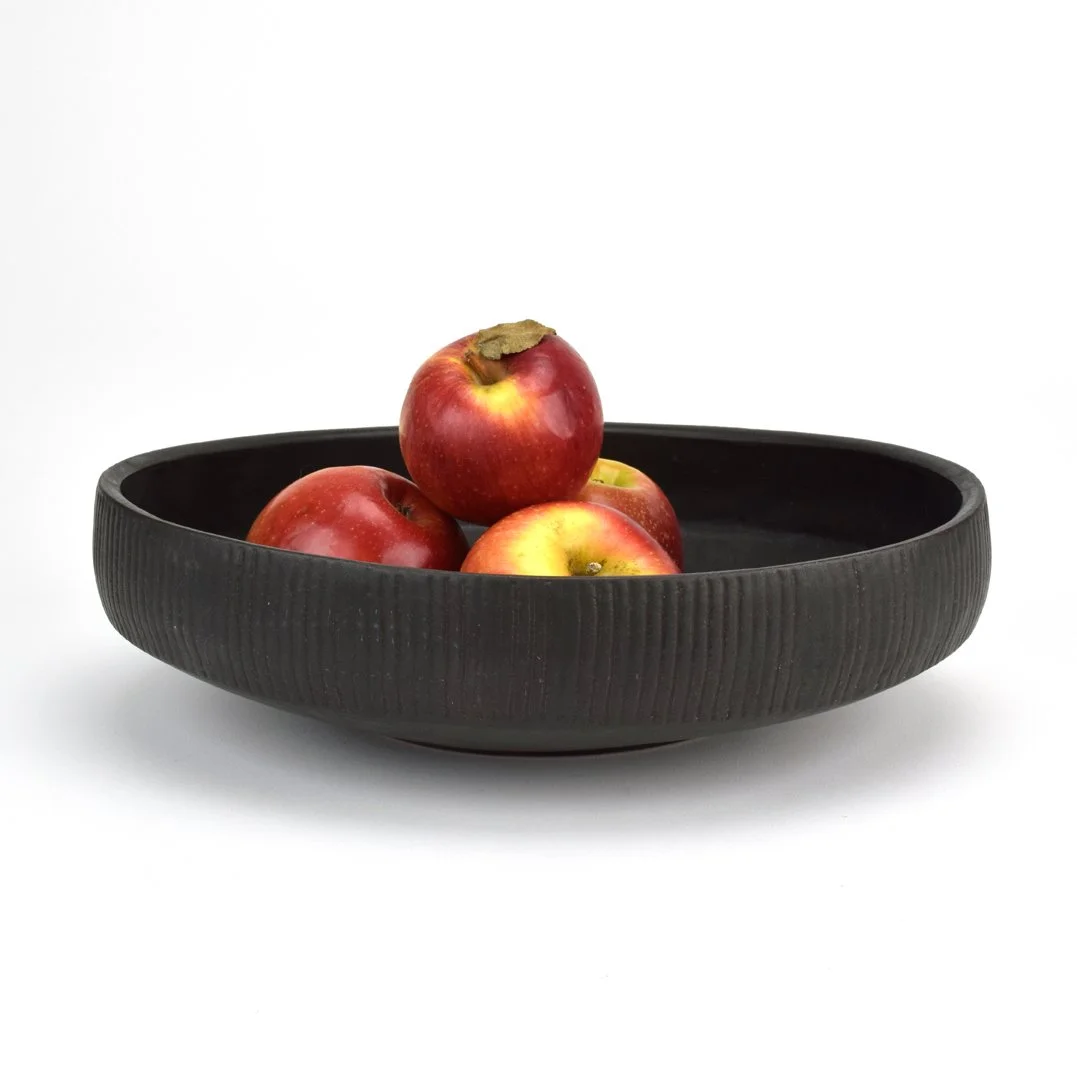 Oval srv bowl RC Bl carved a.jpg
