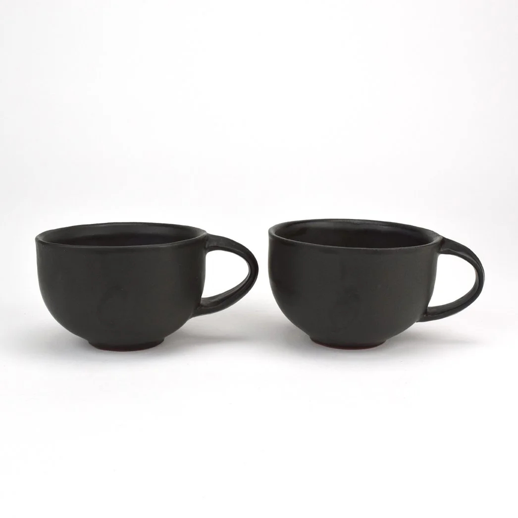 cups round Bl a.jpg