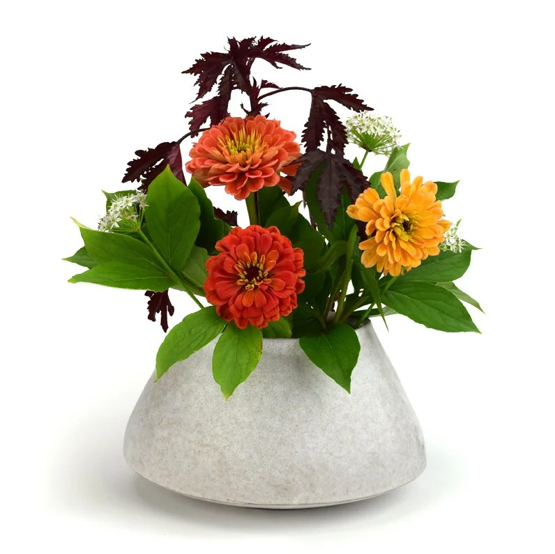 vase oval BC Wh a.jpg