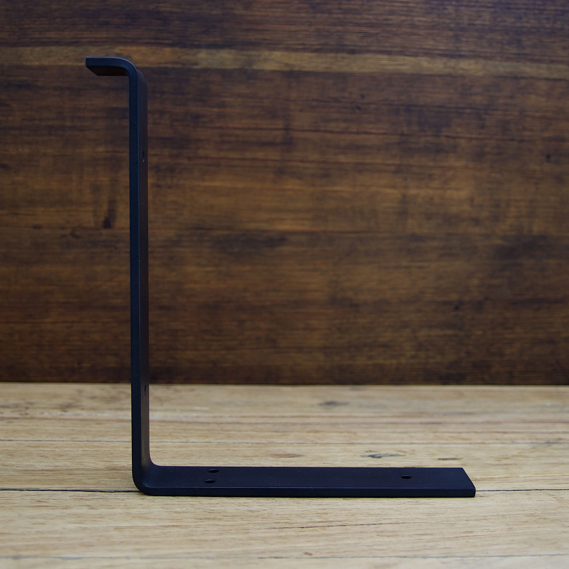Industrial Steel Shelf Bracket No.3 Lip Bracket