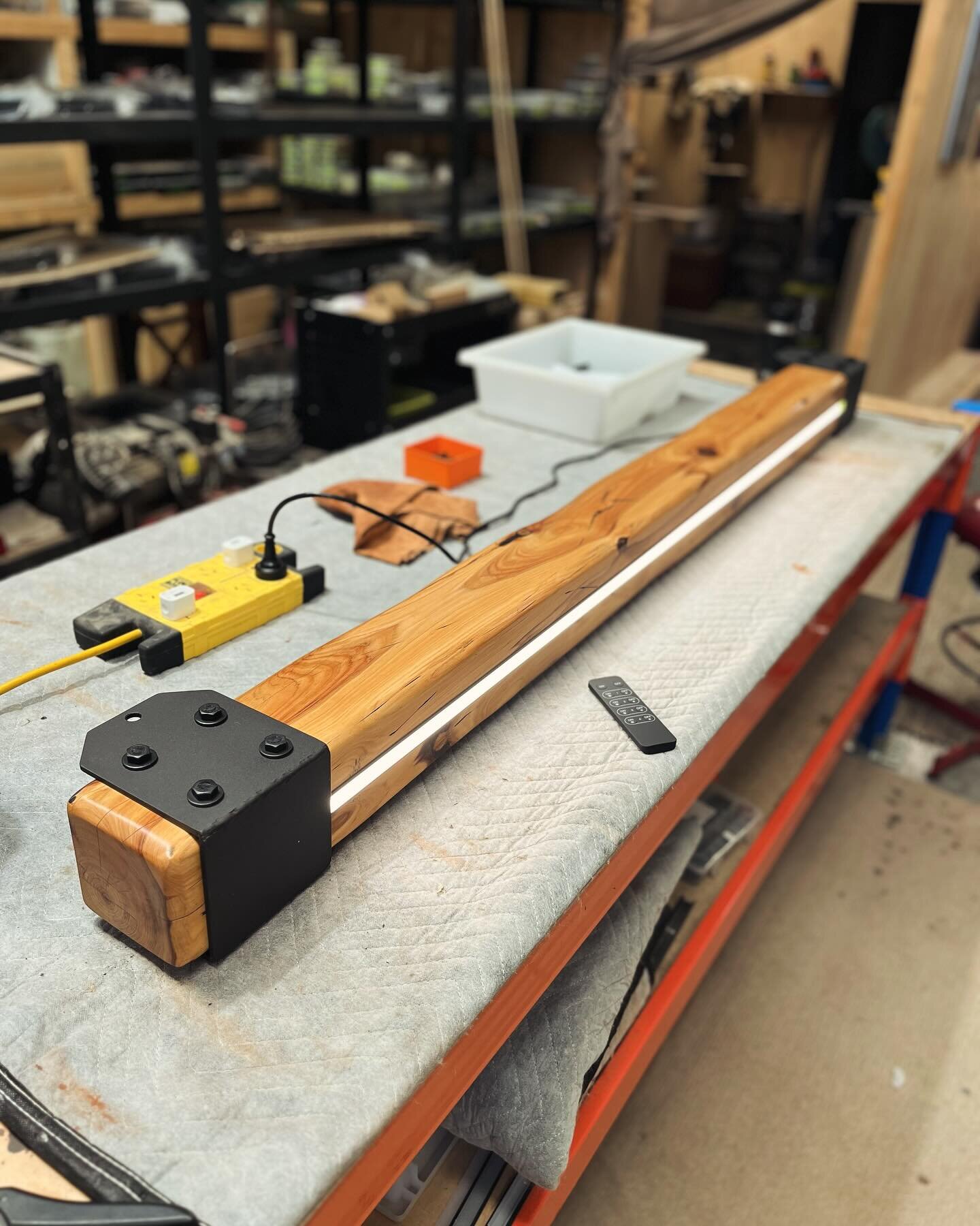 Custom 1800mm No.5 Beam Light headed out to a pool table in Utah 🇺🇸 - Do you need a custom timber light fitting for your pool table or kitchen island? - Pop us a DM and we can help you out 🥳💡