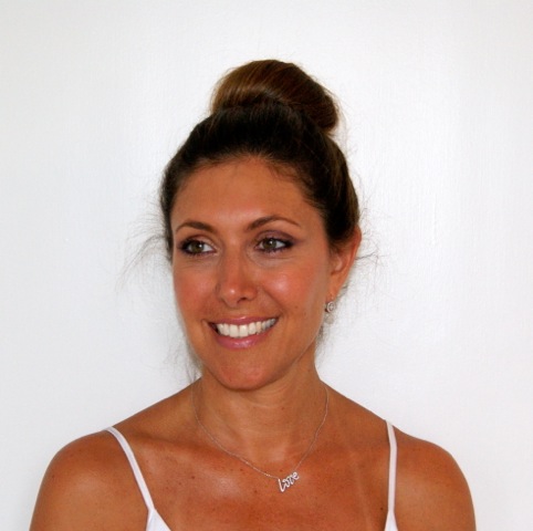 This look so versatile...from casual to cocktail. 